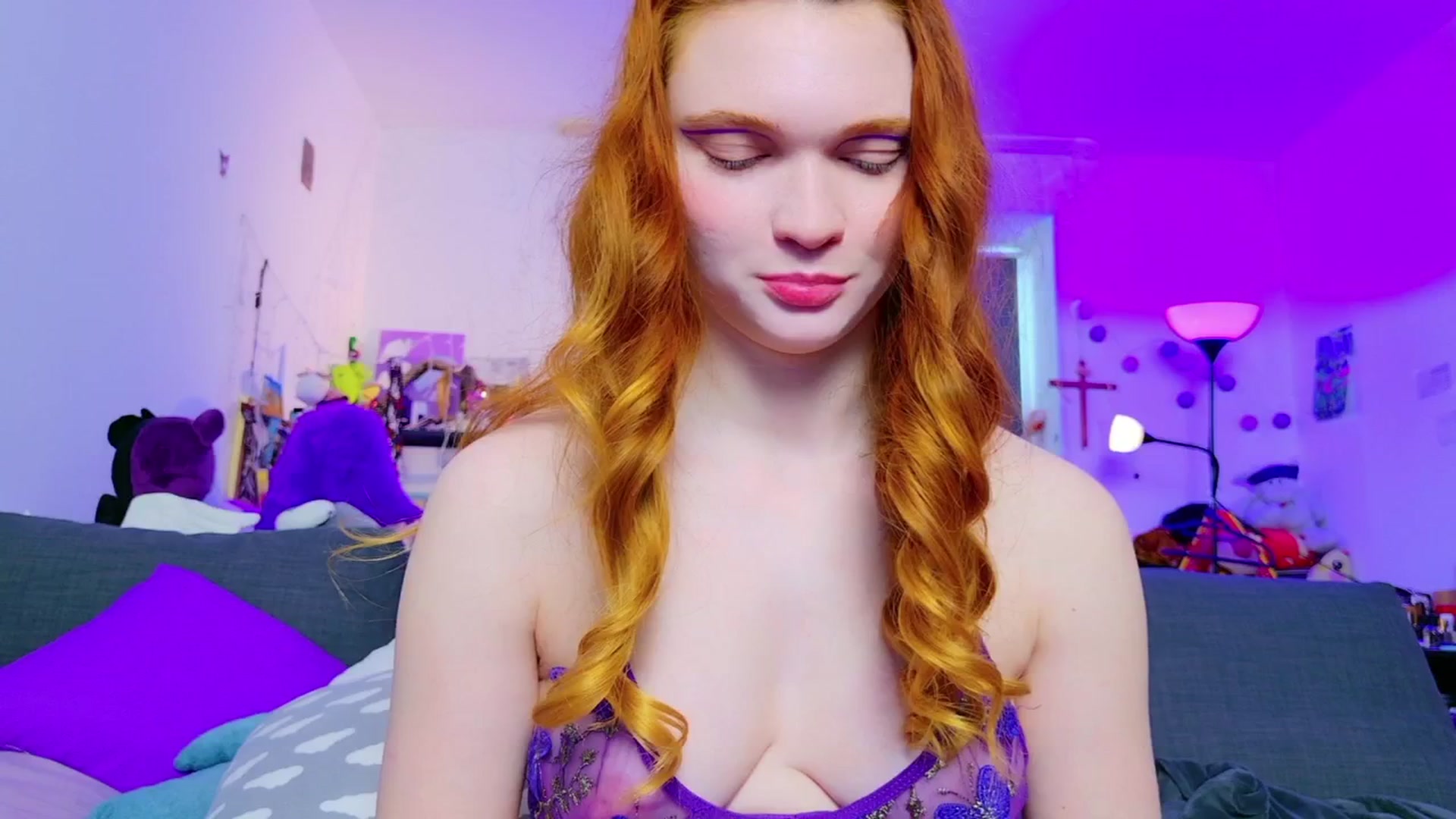 Gallery image thumbnail from Annaroxann's myfreecams stream on, 05/04/2026, 10:06 image 2 of 20