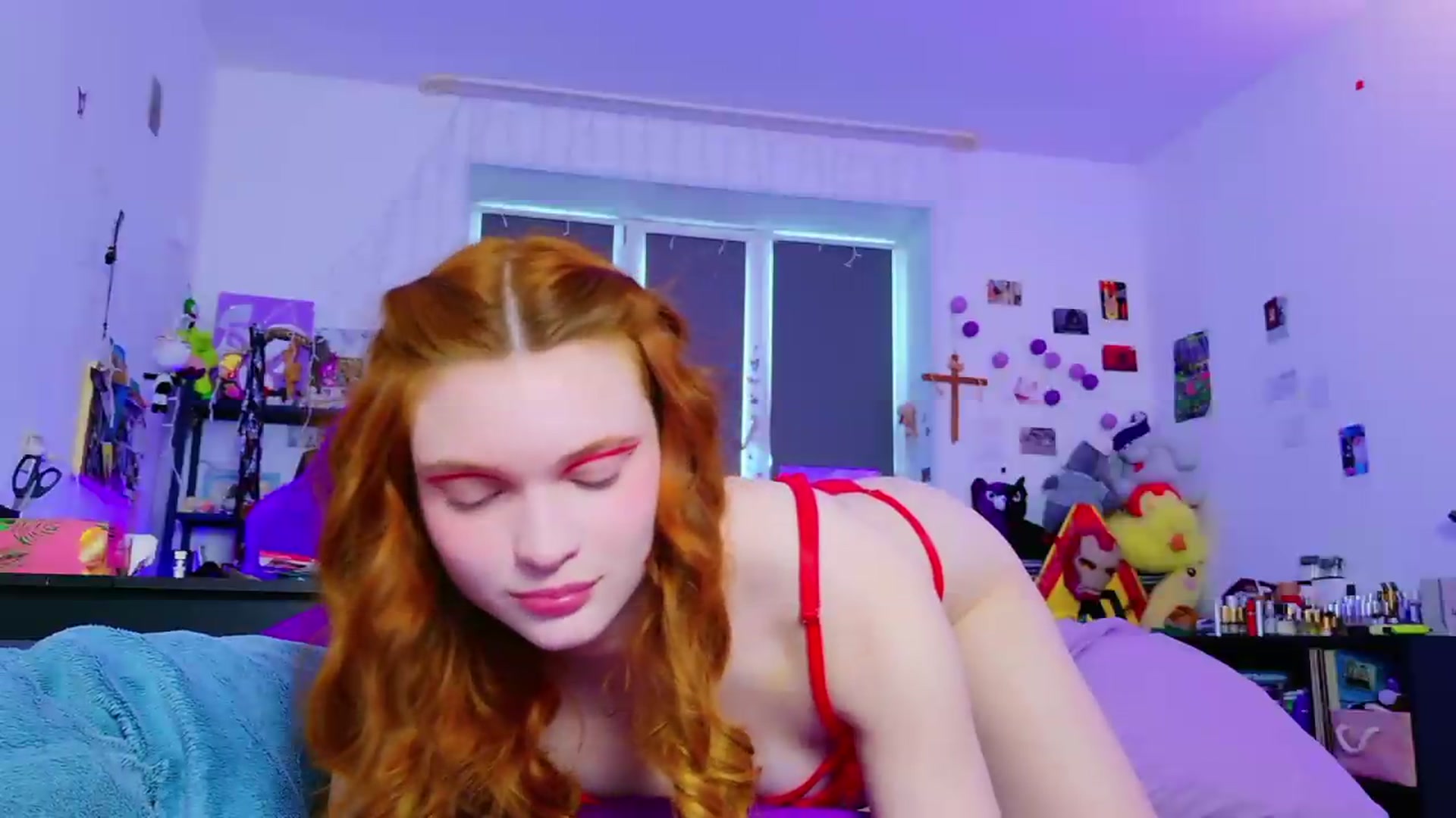 Gallery image thumbnail from Annaroxann's myfreecams stream on, 05/07/2026, 10:04 image 6 of 20