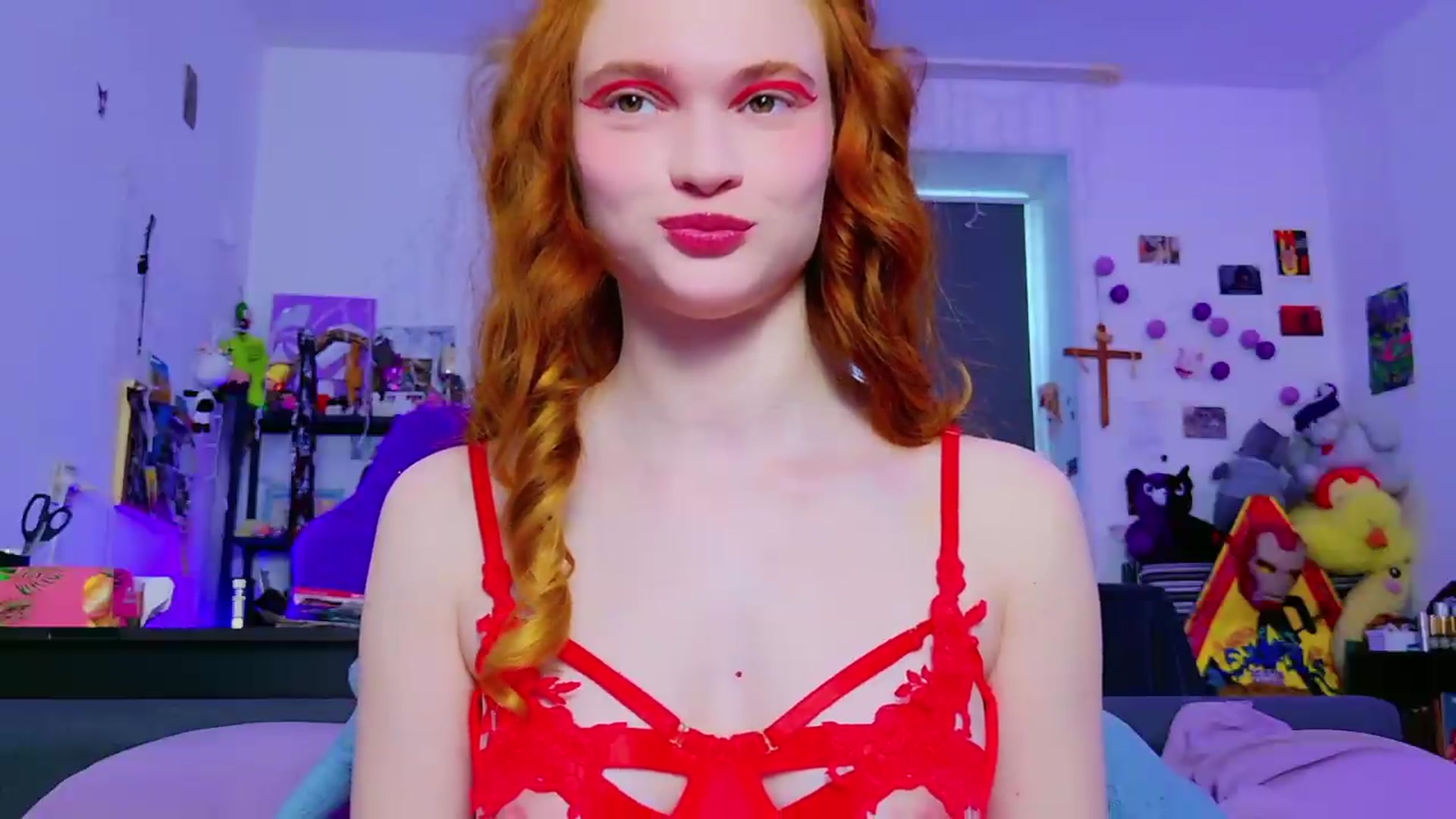 Gallery image thumbnail from Annaroxann's myfreecams stream on, 05/07/2026, 10:04 image 17 of 20
