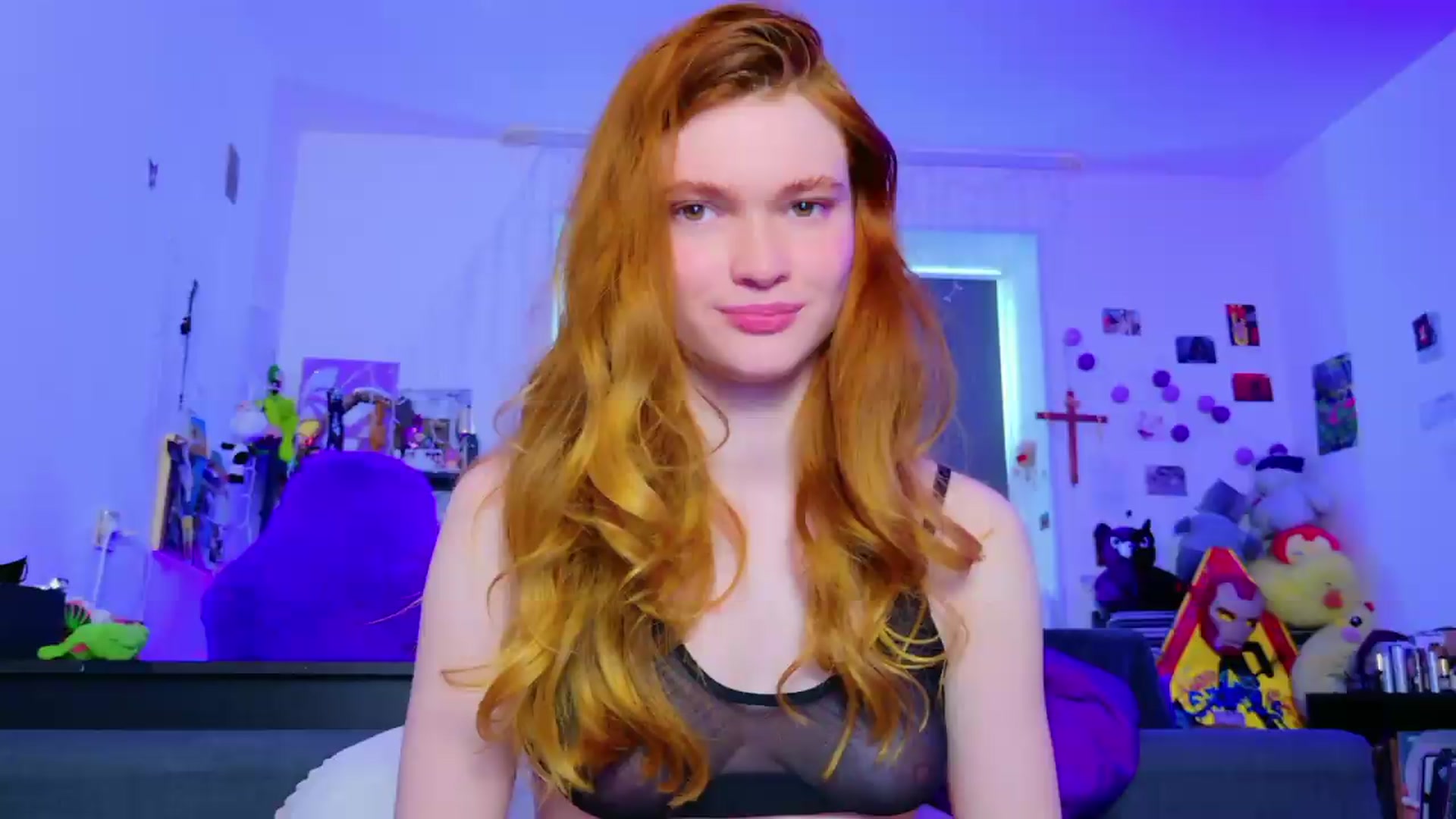Gallery image thumbnail from Annaroxann's myfreecams stream on, 05/27/2026, 10:20 image 3 of 20