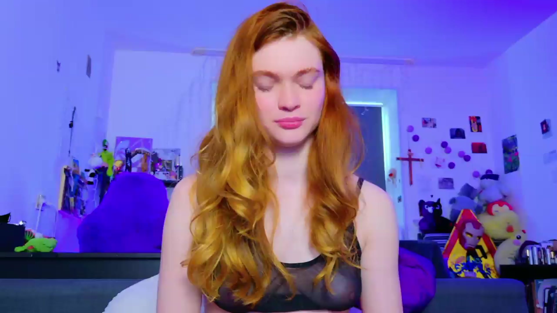 Gallery image thumbnail from Annaroxann's myfreecams stream on, 05/27/2026, 10:20 image 5 of 20