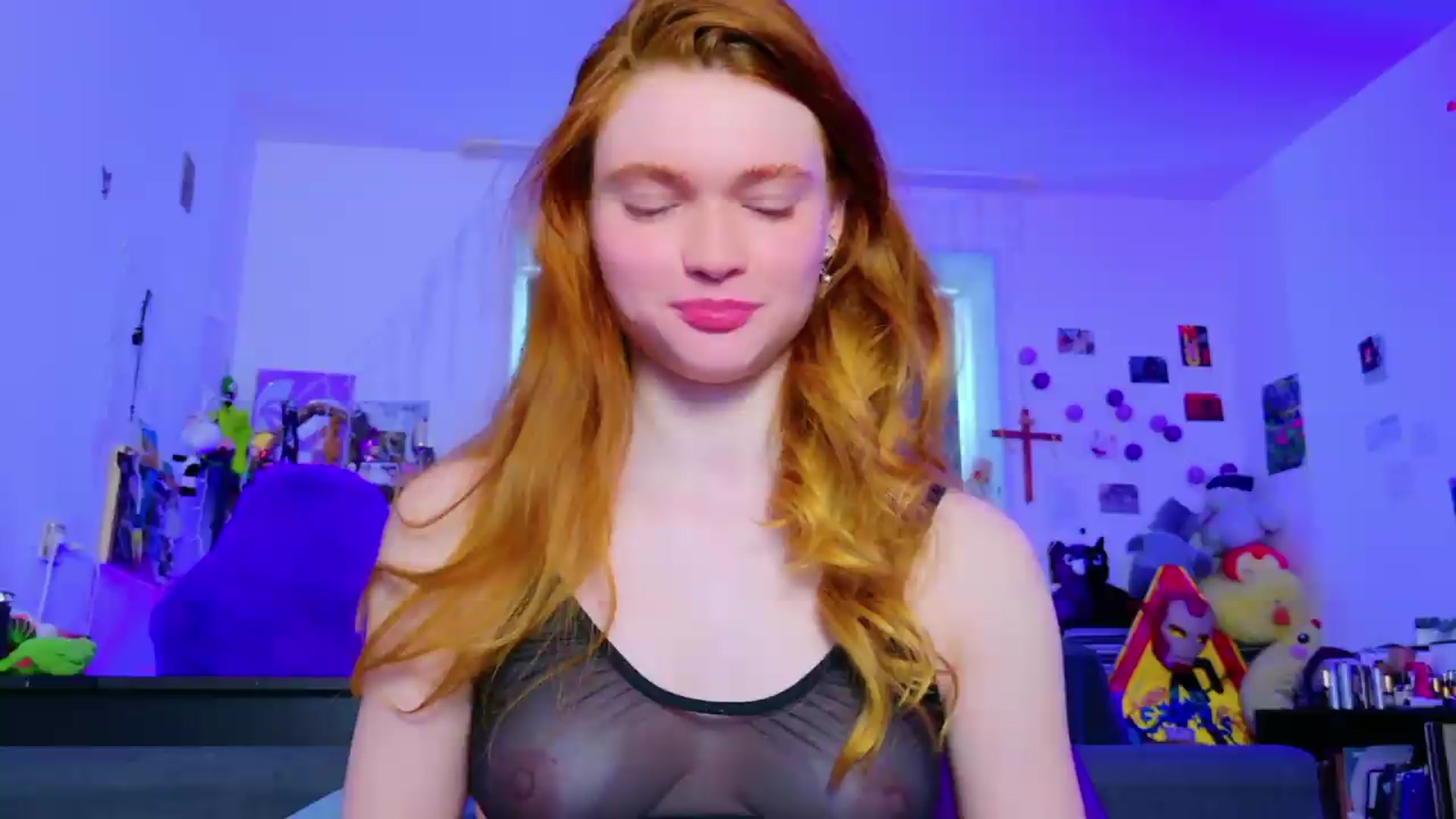 Gallery image thumbnail from Annaroxann's myfreecams stream on, 05/27/2026, 10:20 image 17 of 20
