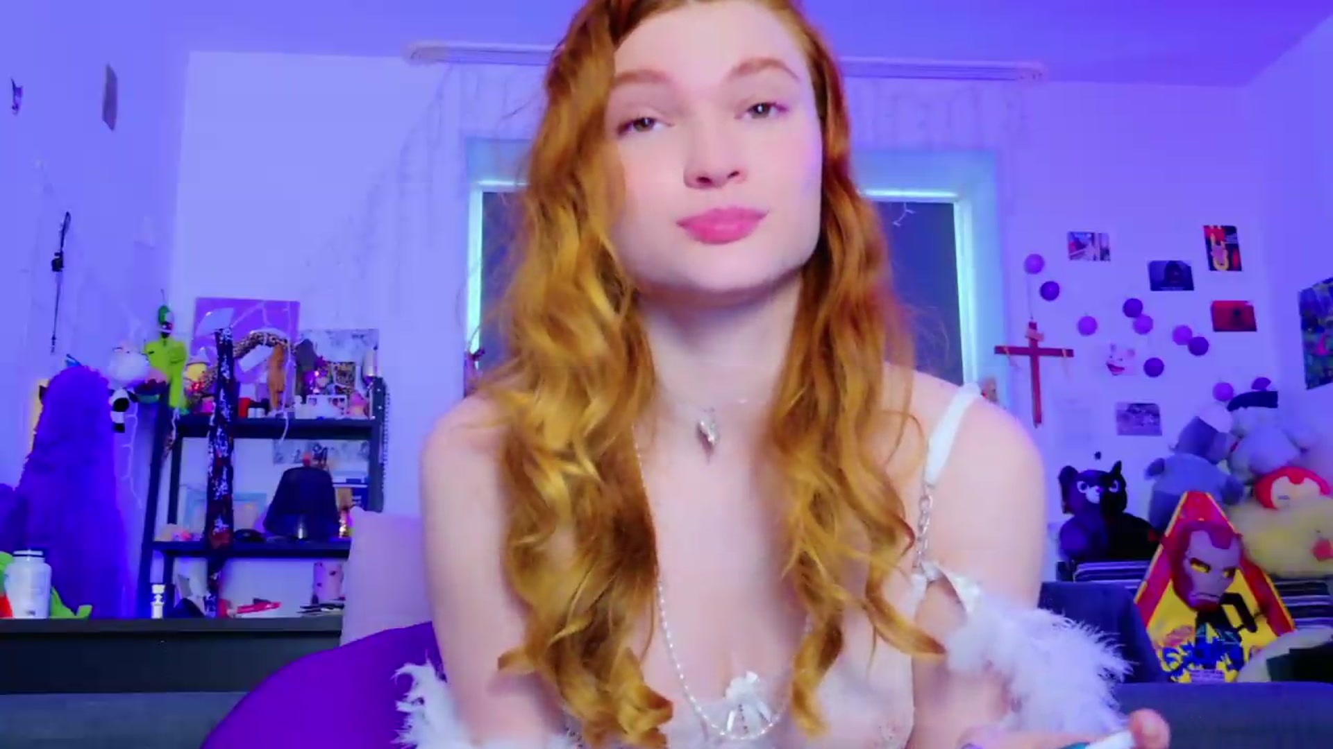 Gallery image thumbnail from Annaroxann's myfreecams stream on, 05/28/2026, 10:46 image 13 of 20