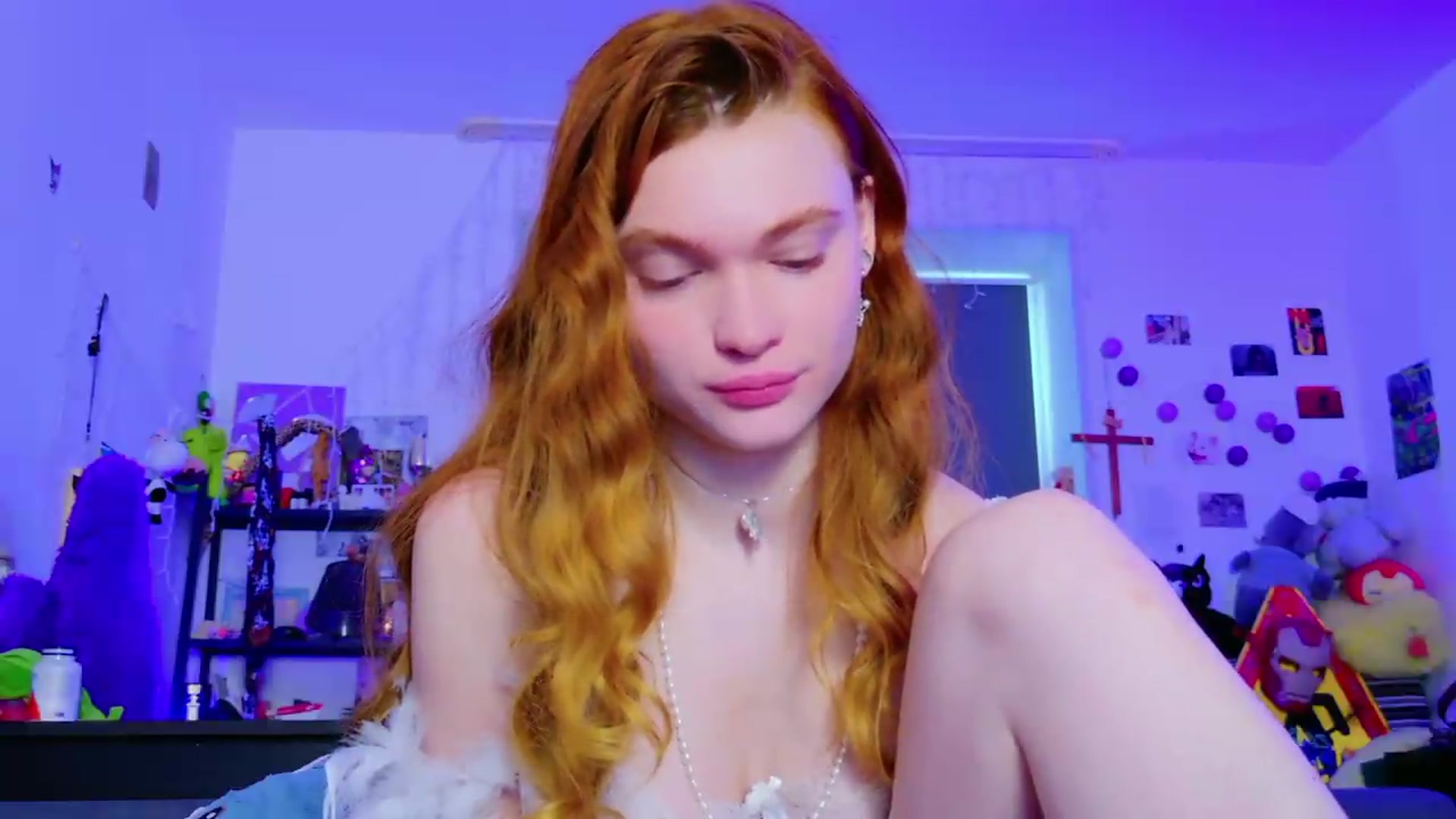Gallery image thumbnail from Annaroxann's myfreecams stream on, 05/28/2026, 10:46 image 4 of 20