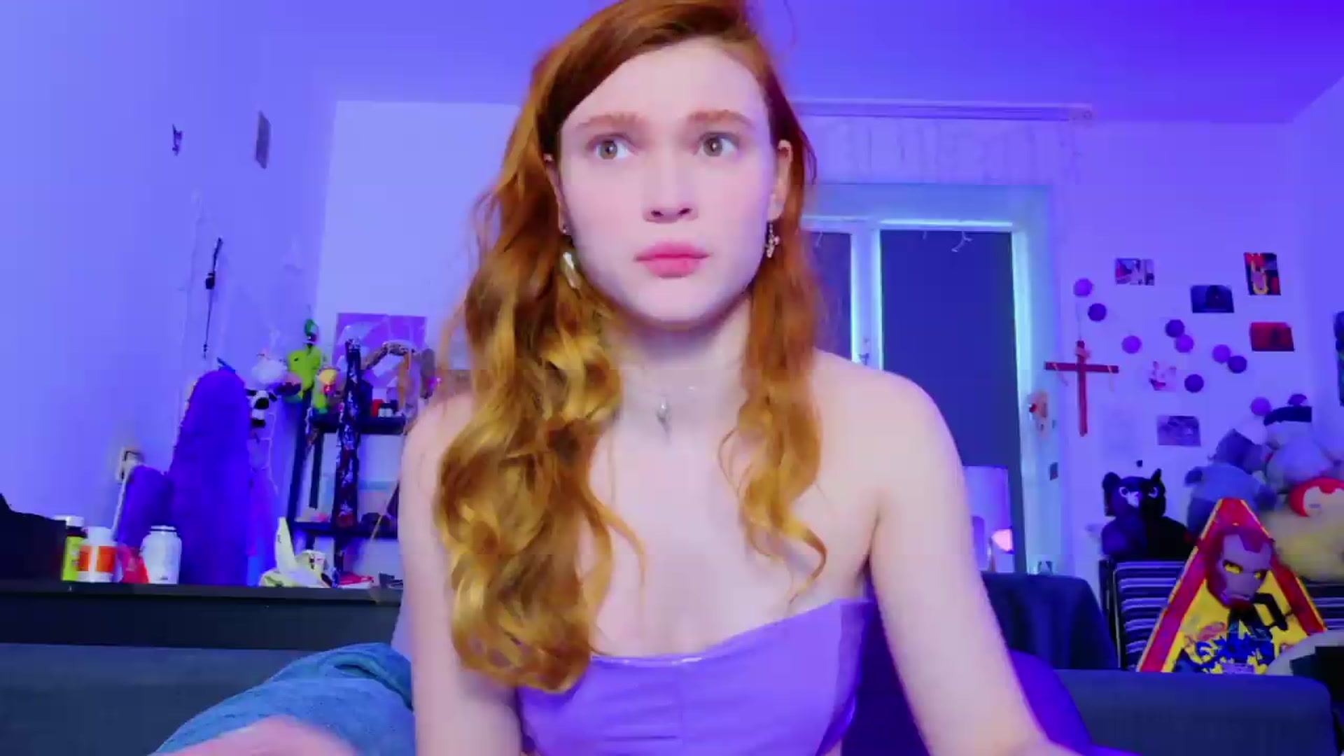 Gallery image thumbnail from Annaroxann's myfreecams stream on, 05/29/2026, 09:55 image 6 of 20