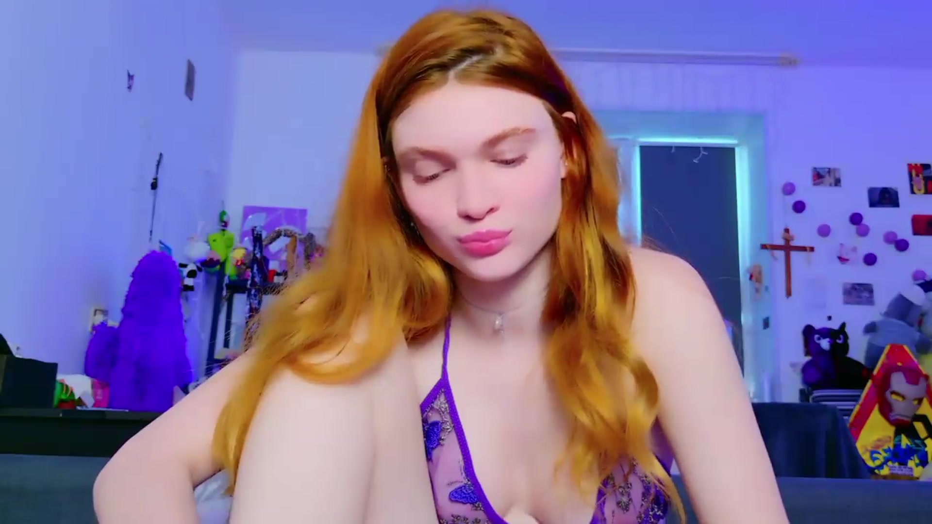 Gallery image thumbnail from Annaroxann's myfreecams stream on, 06/03/2026, 09:12 image 17 of 20