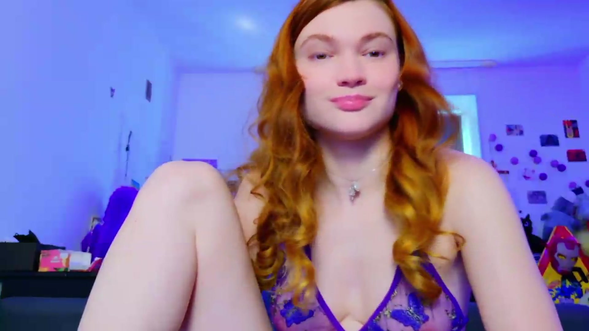 Gallery image thumbnail from Annaroxann's myfreecams stream on, 06/08/2026, 10:08 image 14 of 20