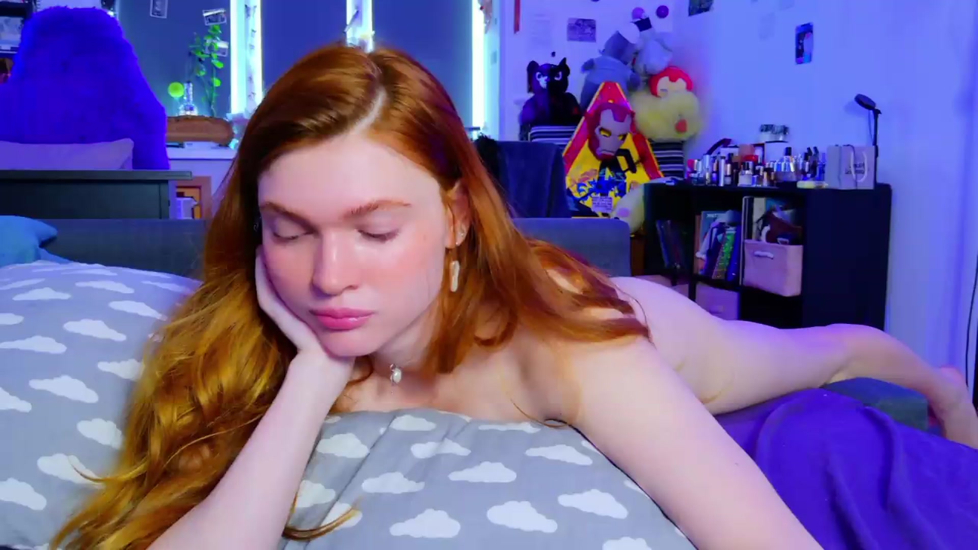 Gallery image thumbnail from Annaroxann's myfreecams stream on, 06/21/2026, 08:37 image 19 of 20