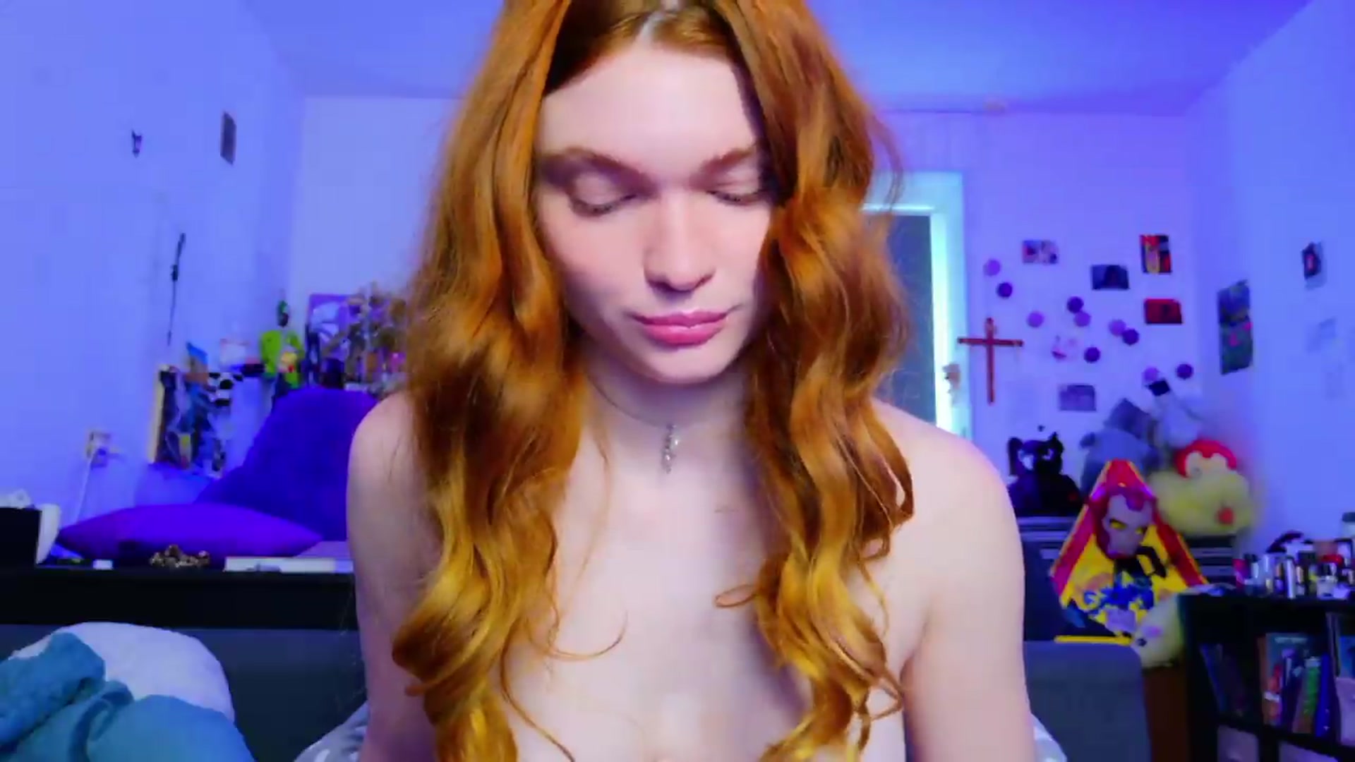 Gallery image thumbnail from Annaroxann's myfreecams stream on, 06/27/2026, 10:10 image 13 of 20
