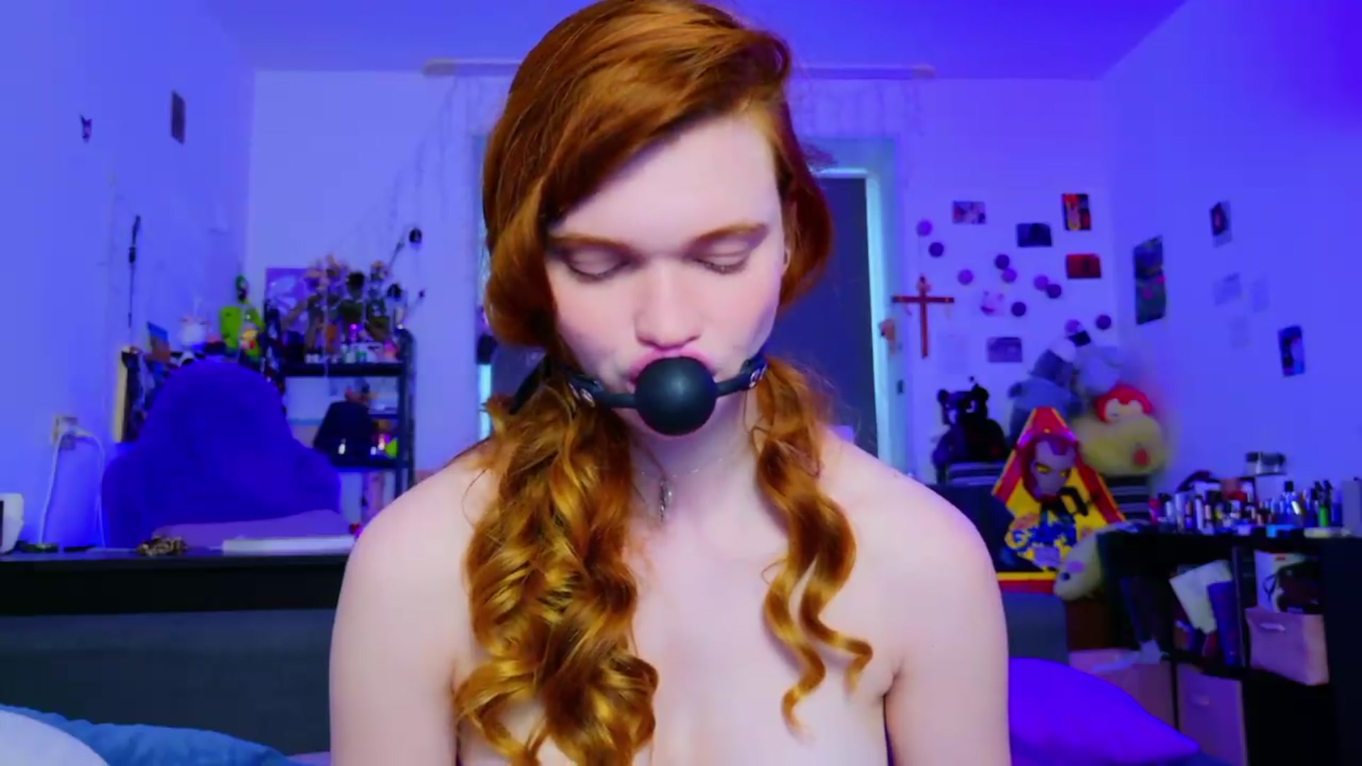 Gallery image thumbnail from Annaroxann's myfreecams stream on, 07/02/2026, 10:29 image 4 of 20