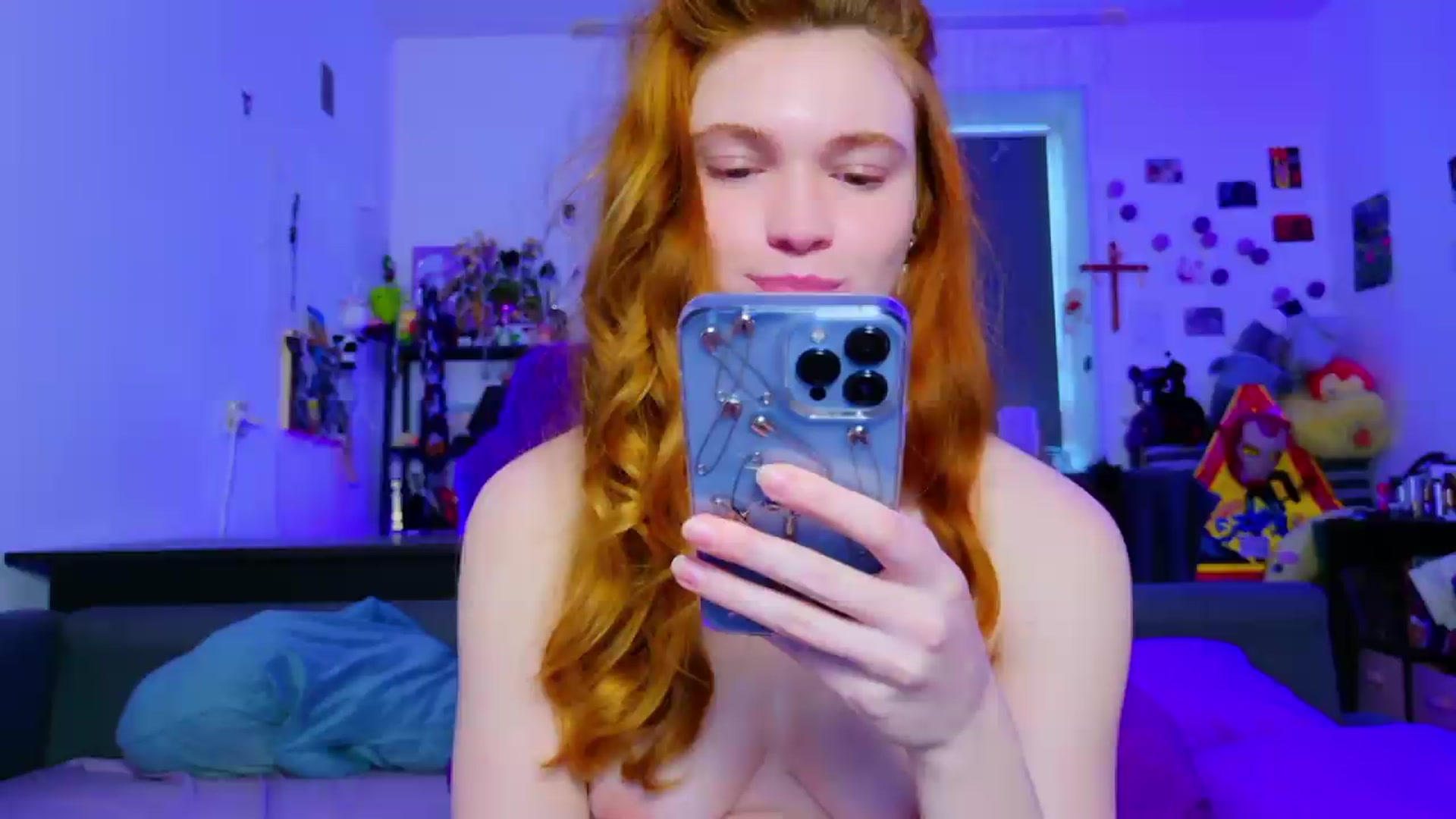 Gallery image thumbnail from Annaroxann's myfreecams stream on, 07/04/2026, 11:02 image 12 of 20
