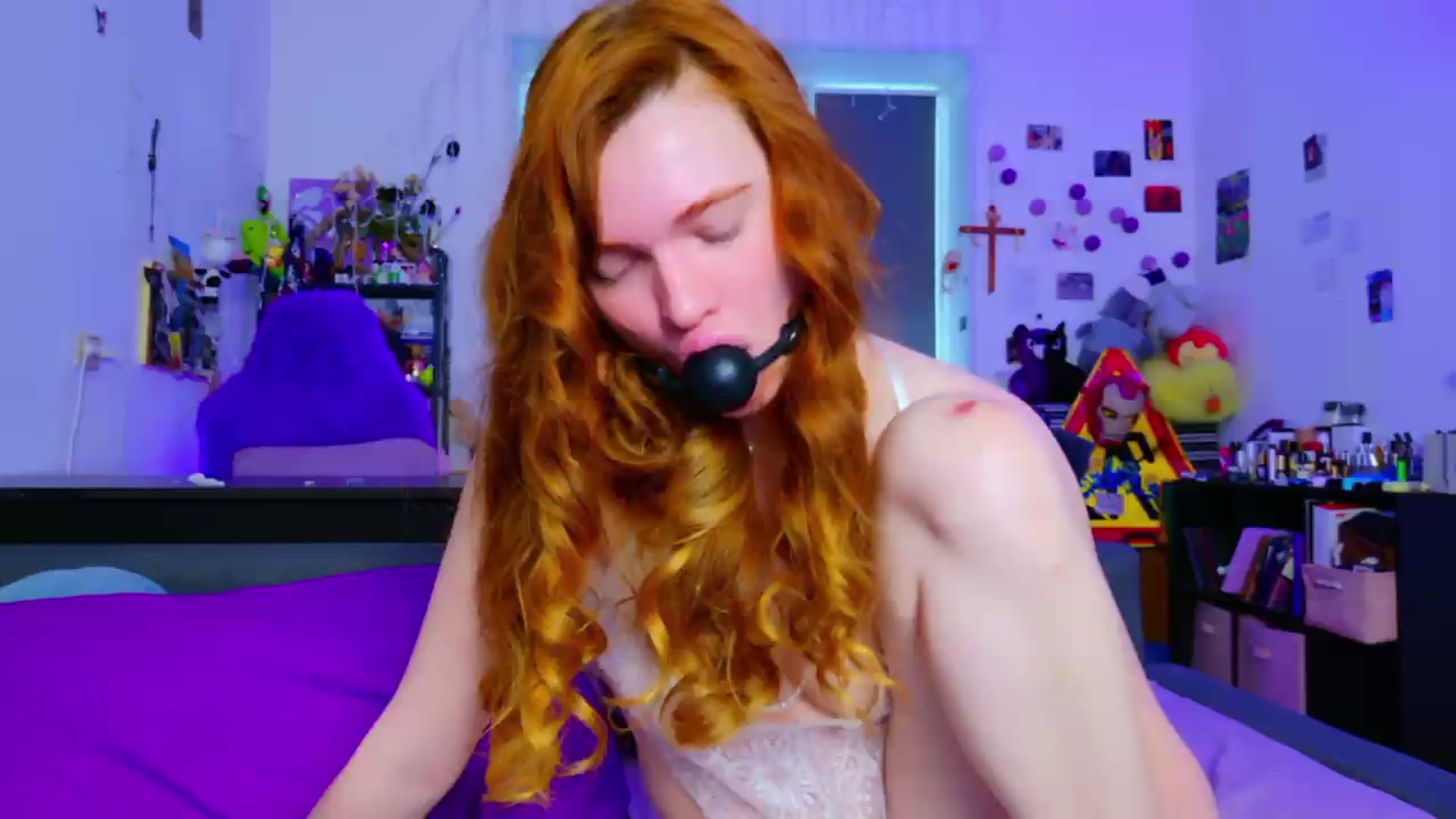 Gallery image thumbnail from Annaroxann's myfreecams stream on, 07/09/2026, 09:15 image 12 of 20