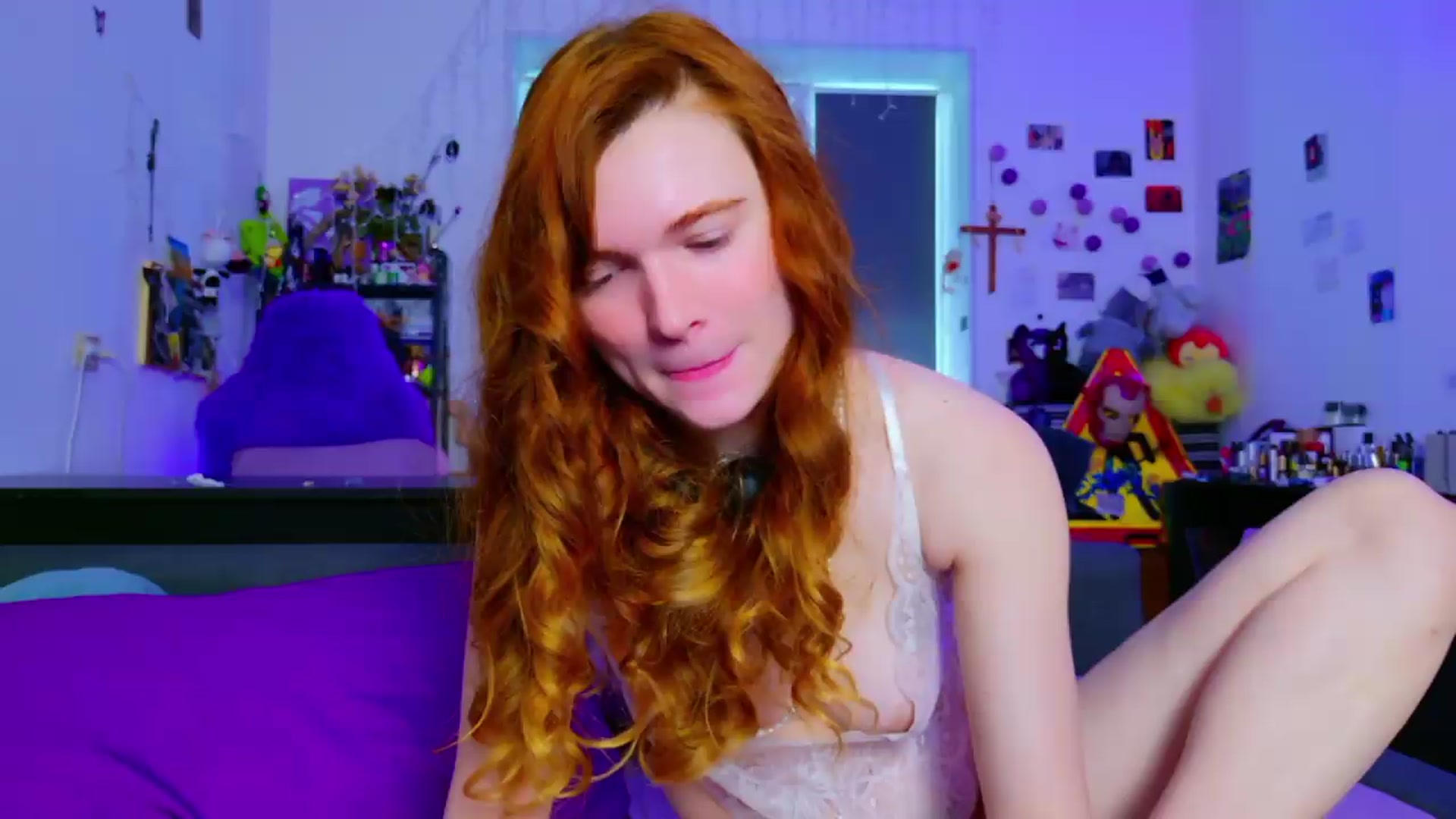 Gallery image thumbnail from Annaroxann's myfreecams stream on, 07/09/2026, 09:15 image 13 of 20