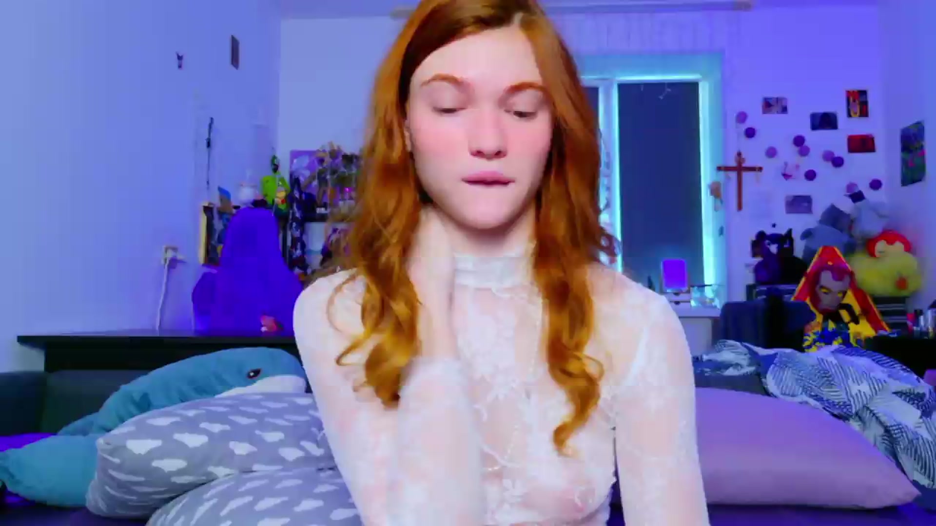 Gallery image thumbnail from Annaroxann's myfreecams stream on, 07/11/2026, 09:44 image 3 of 20