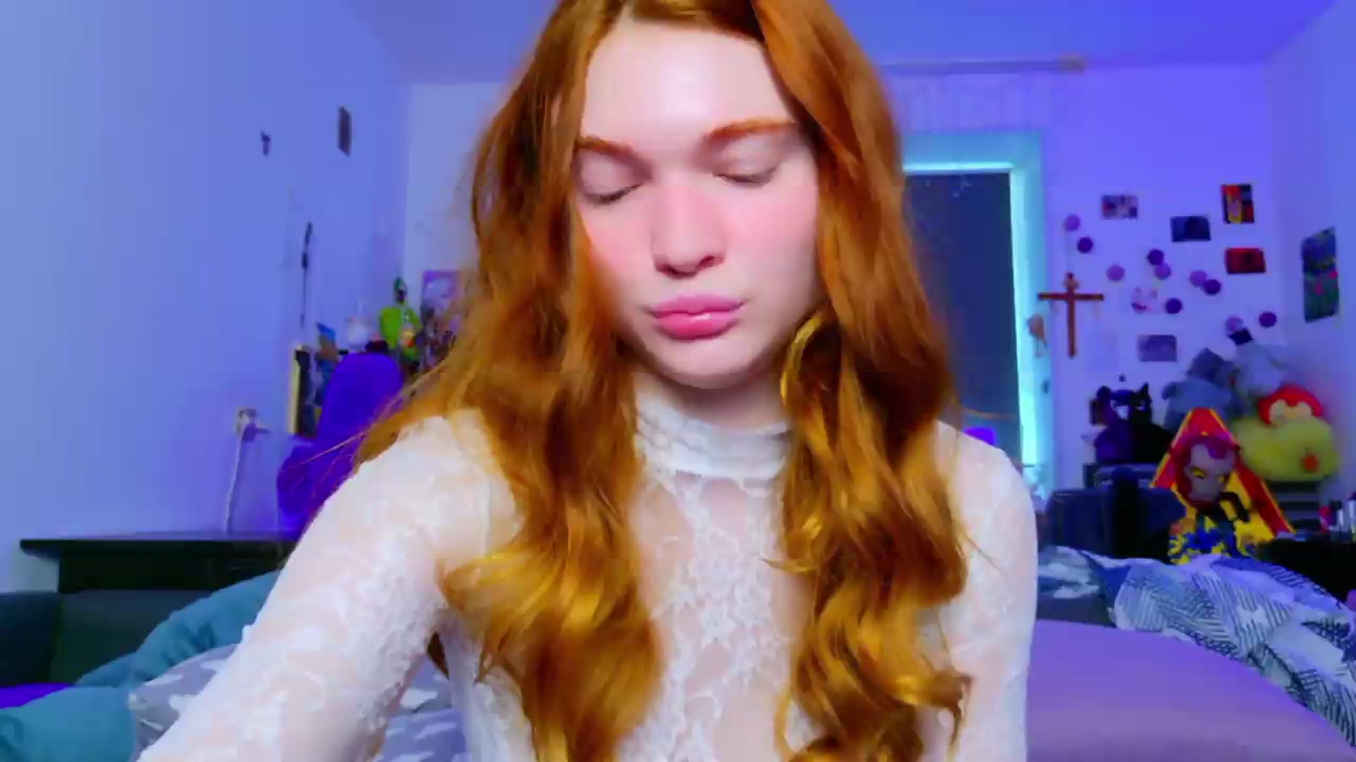 Gallery image thumbnail from Annaroxann's myfreecams stream on, 07/11/2026, 09:44 image 8 of 20