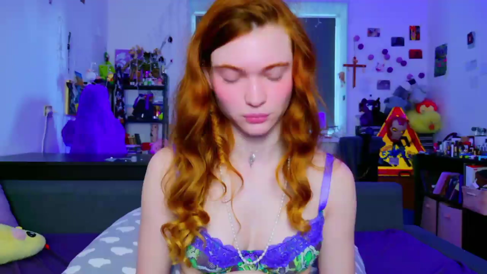 Gallery image thumbnail from Annaroxann's myfreecams stream on, 07/13/2026, 08:02 image 14 of 20