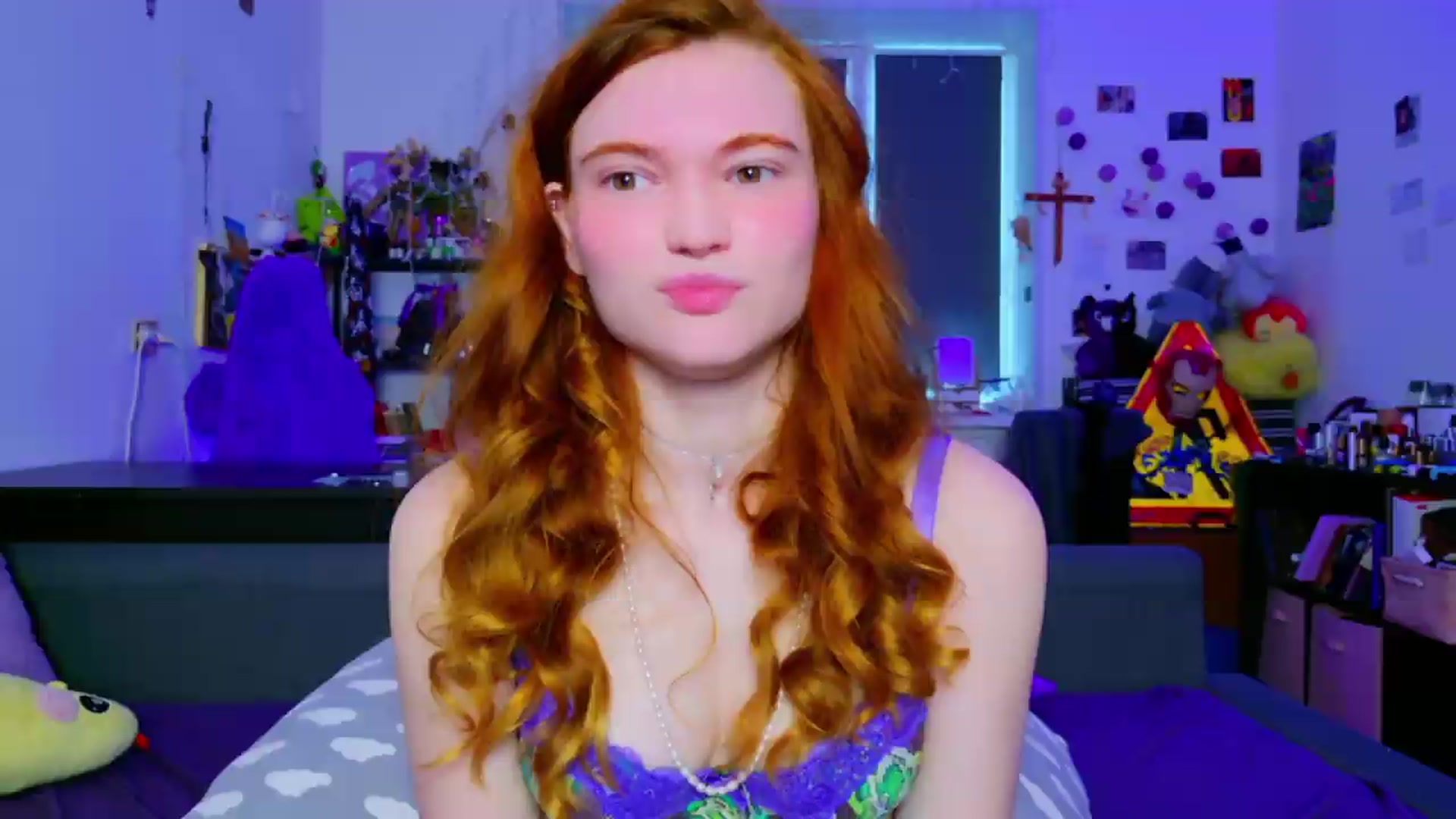 Gallery image thumbnail from Annaroxann's myfreecams stream on, 07/13/2026, 08:02 image 11 of 20