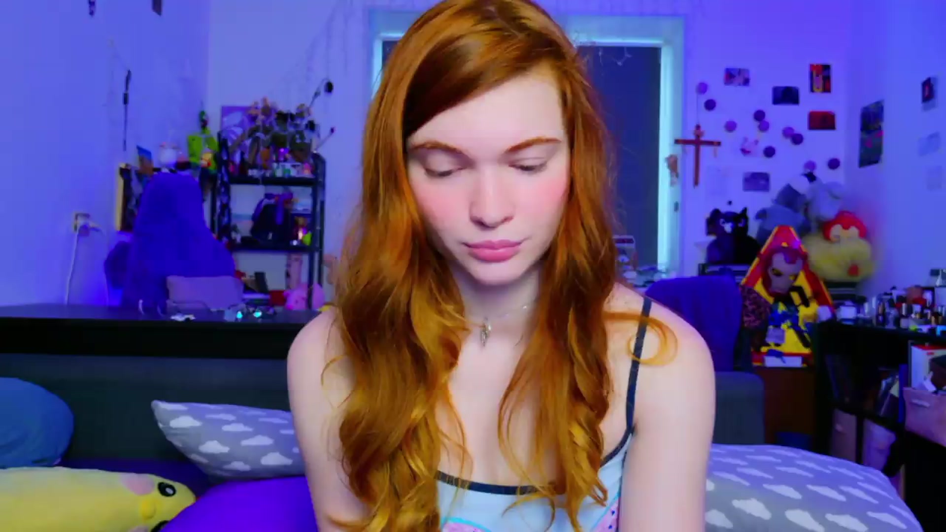Gallery image thumbnail from Annaroxann's myfreecams stream on, 07/19/2026, 11:14 image 1 of 20