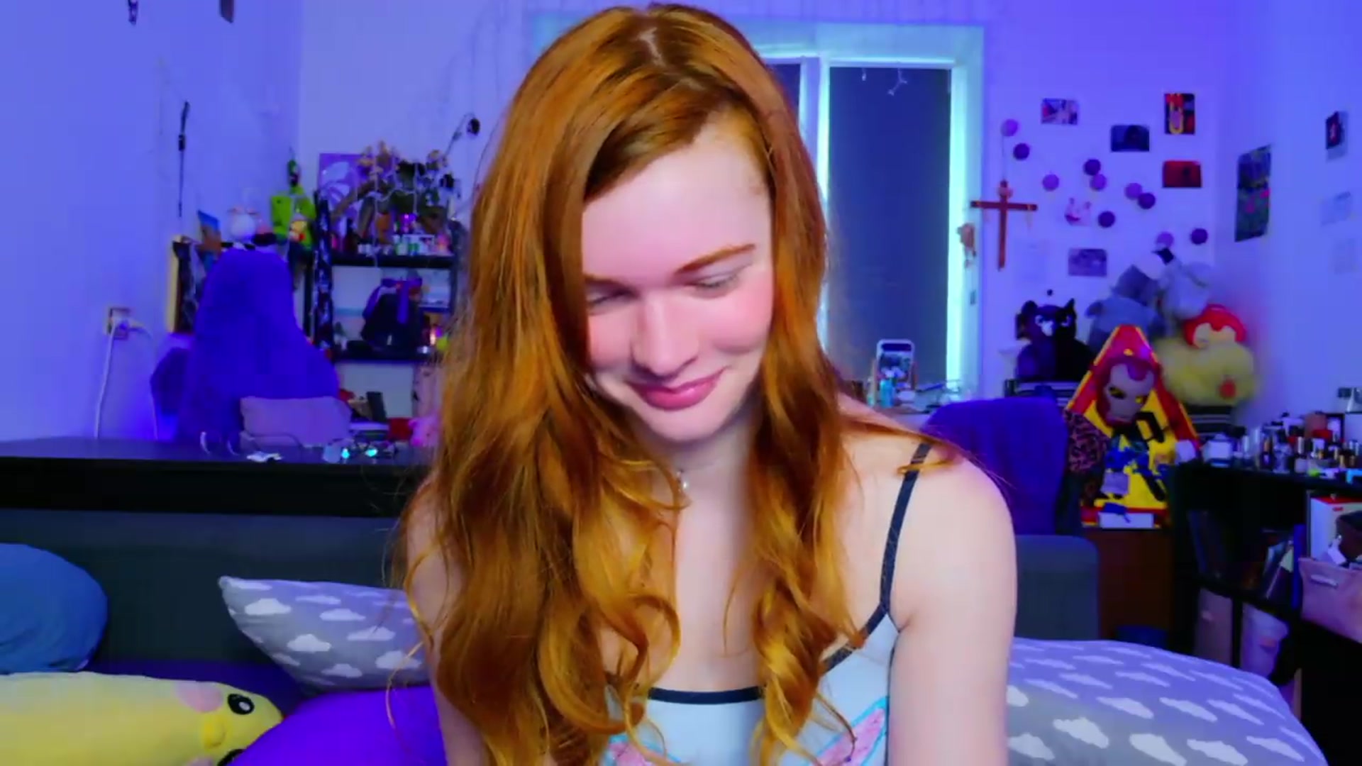 Gallery image thumbnail from Annaroxann's myfreecams stream on, 07/19/2026, 11:14 image 2 of 20