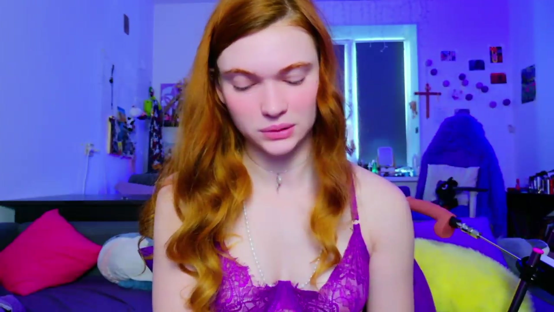 Gallery image thumbnail from Annaroxann's myfreecams stream on, 07/31/2026, 08:43 image 13 of 20