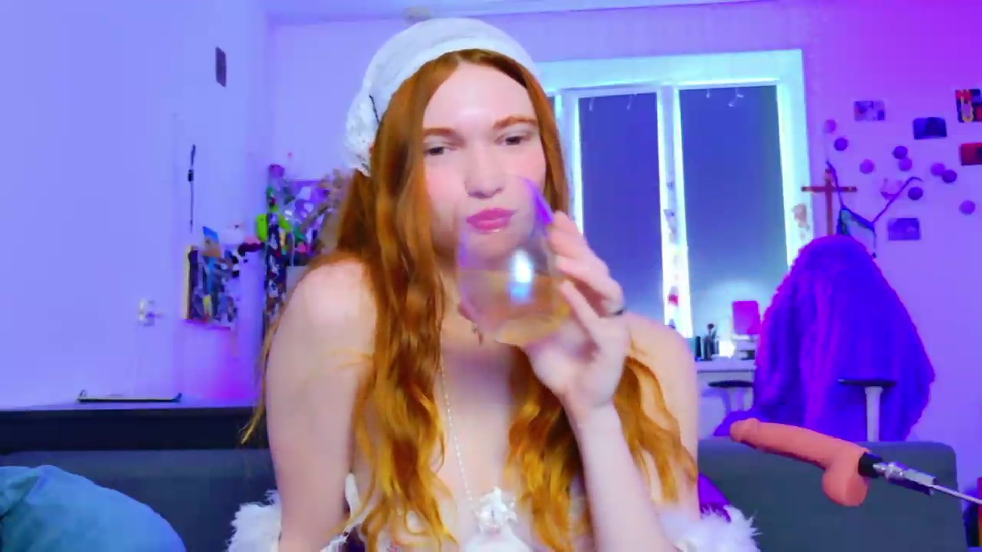Gallery image thumbnail from Annaroxann's myfreecams stream on, 08/05/2026, 10:18 image 20 of 20