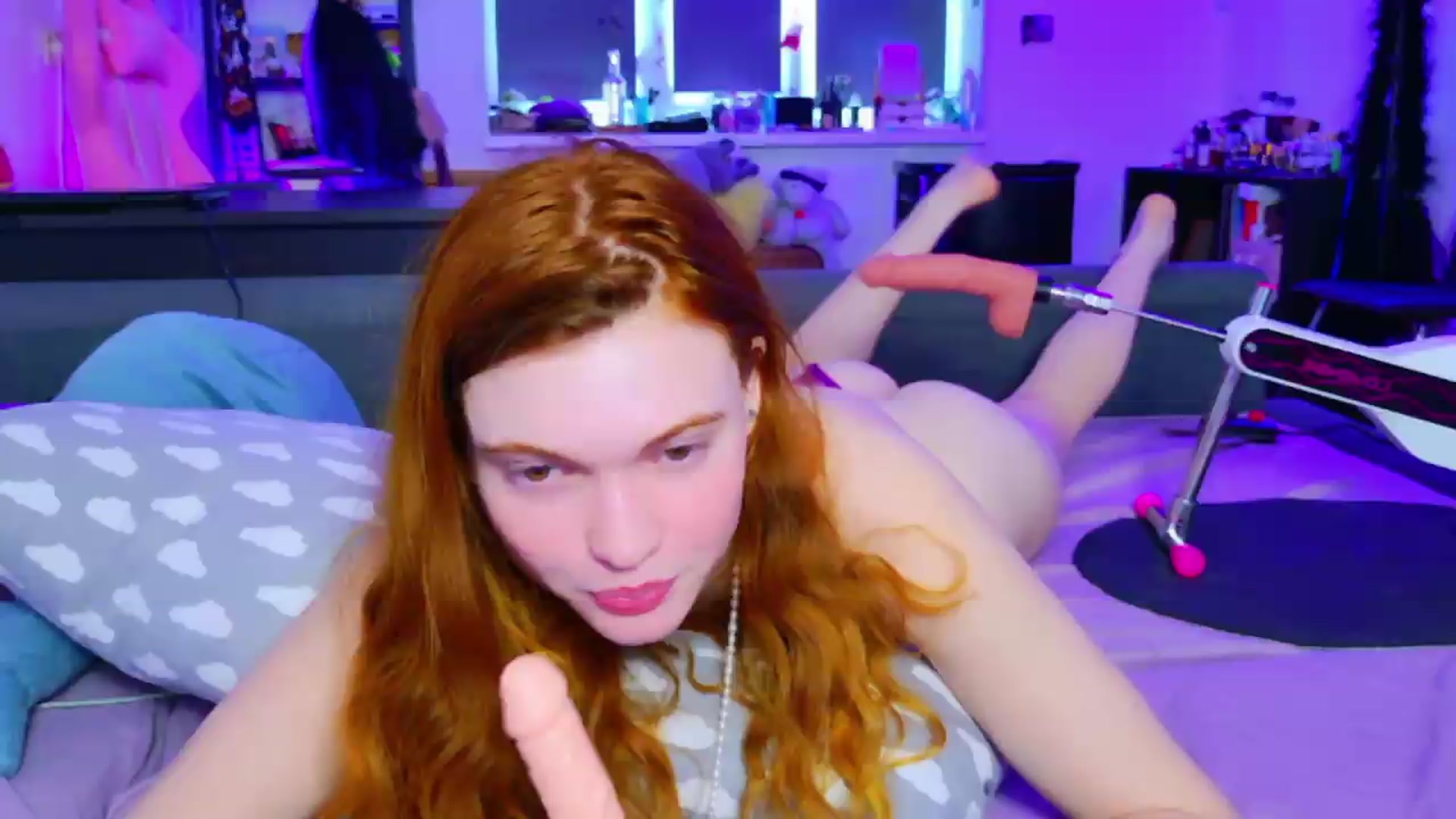 Gallery image thumbnail from Annaroxann's myfreecams stream on, 08/09/2026, 07:35 image 9 of 20