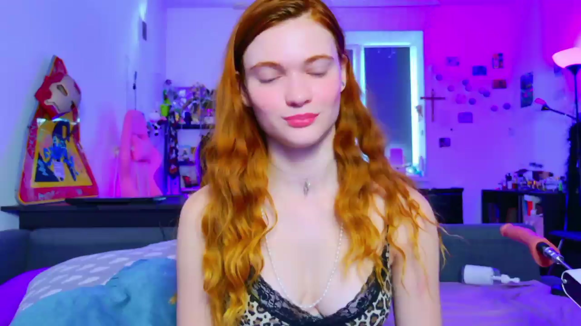 Gallery image thumbnail from Annaroxann's myfreecams stream on, 08/09/2026, 08:34 image 3 of 20