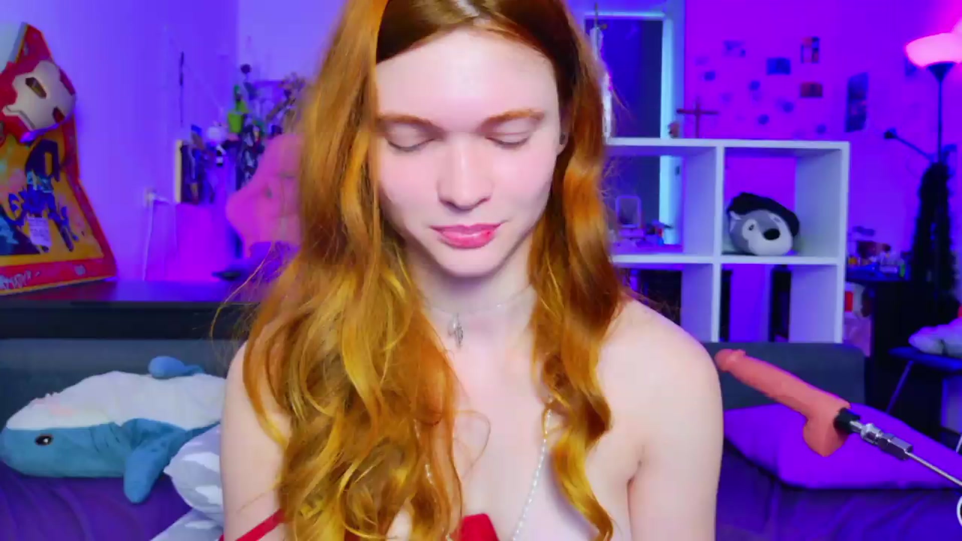 Gallery image thumbnail from Annaroxann's myfreecams stream on, 08/19/2026, 11:23 image 17 of 20