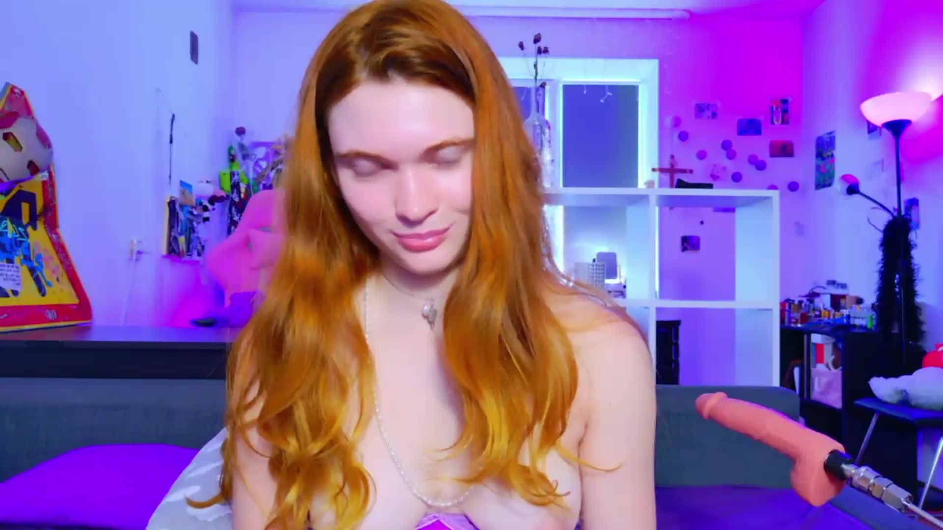 Gallery image thumbnail from Annaroxann's myfreecams stream on, 08/20/2026, 11:10 image 16 of 20