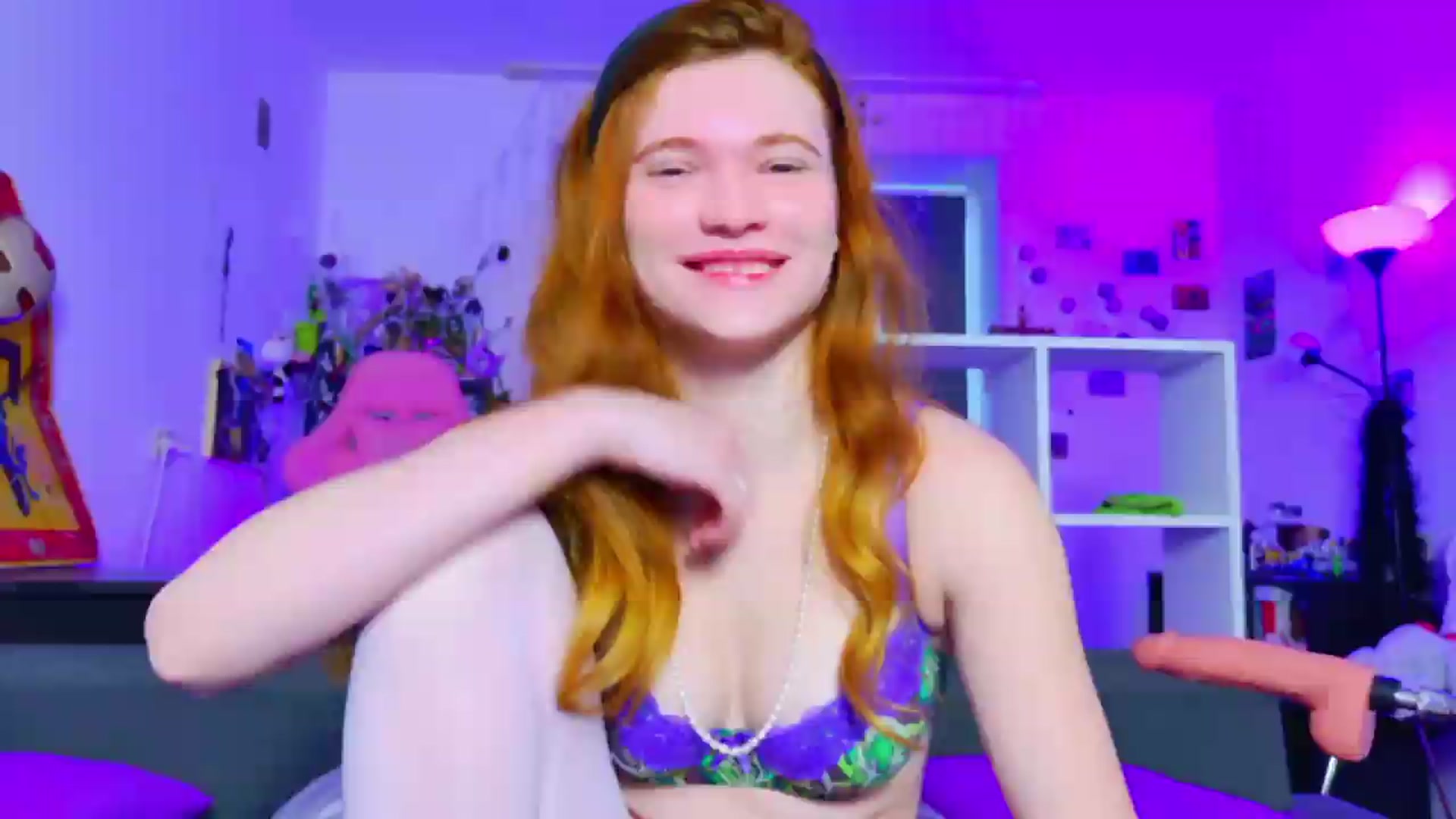 Gallery image thumbnail from Annaroxann's myfreecams stream on, 08/23/2026, 10:40 image 3 of 20