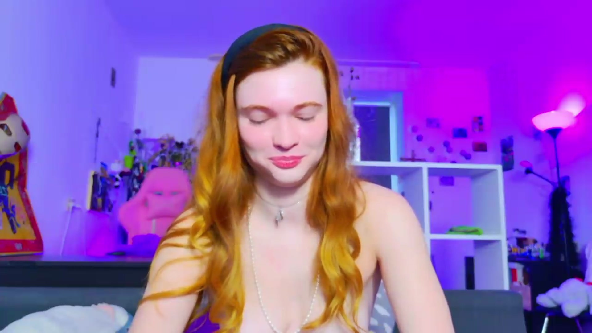 Gallery image thumbnail from Annaroxann's myfreecams stream on, 08/23/2026, 10:40 image 16 of 20