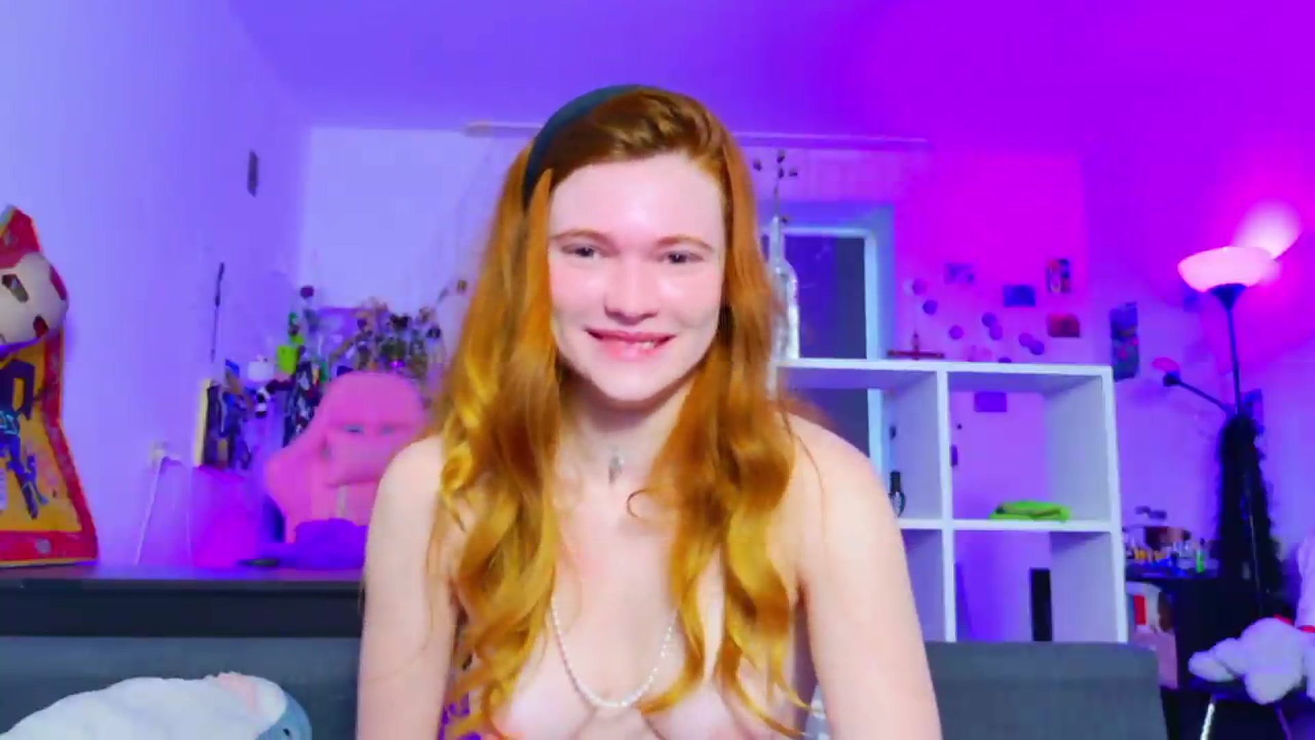 Gallery image thumbnail from Annaroxann's myfreecams stream on, 08/23/2026, 10:40 image 17 of 20