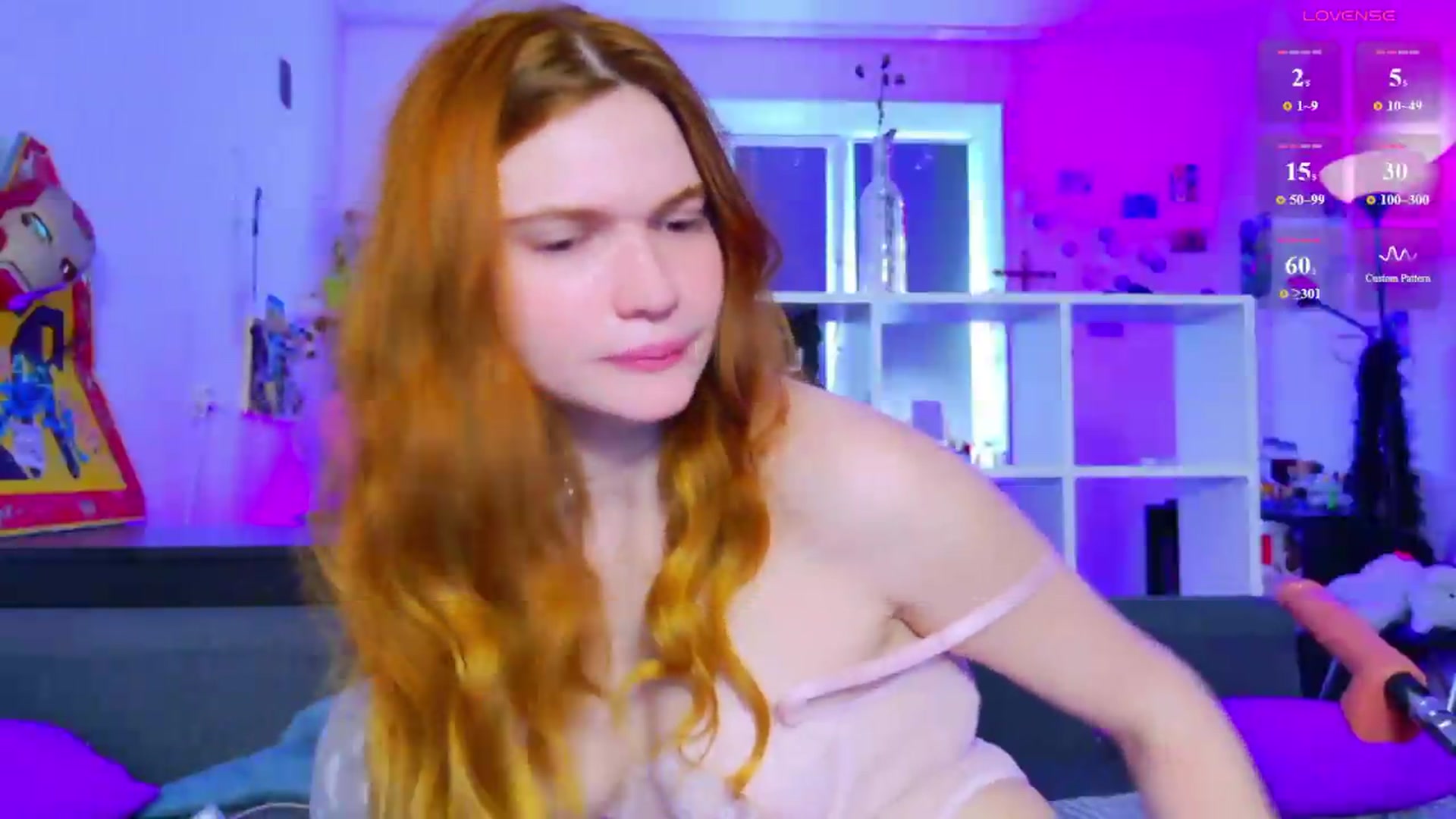 Gallery image thumbnail from Annaroxann's myfreecams stream on, 08/26/2026, 10:48 image 19 of 20