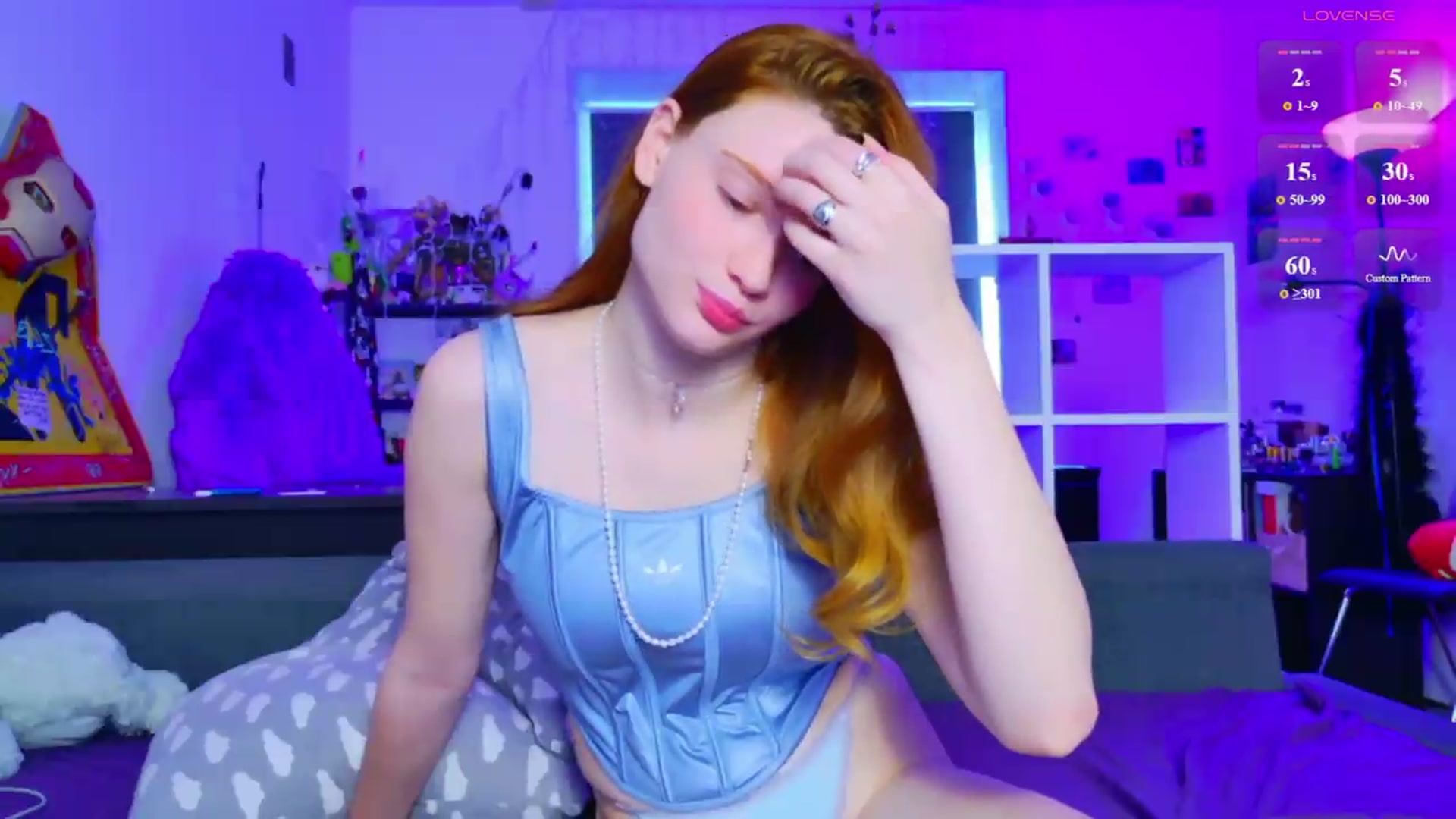 Gallery image thumbnail from Annaroxann's myfreecams stream on, 09/06/2026, 10:12 image 16 of 20