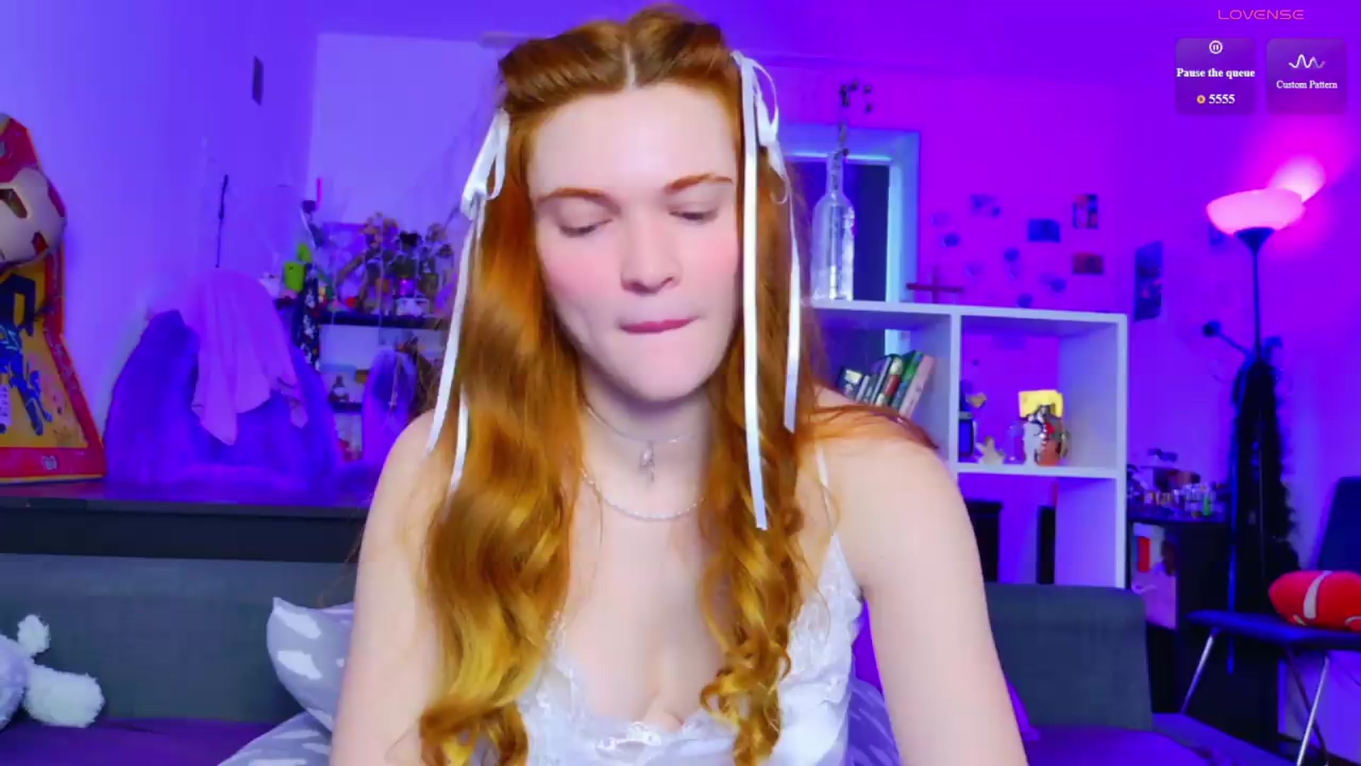 Gallery image thumbnail from Annaroxann's myfreecams stream on, 09/17/2026, 10:56 image 5 of 20
