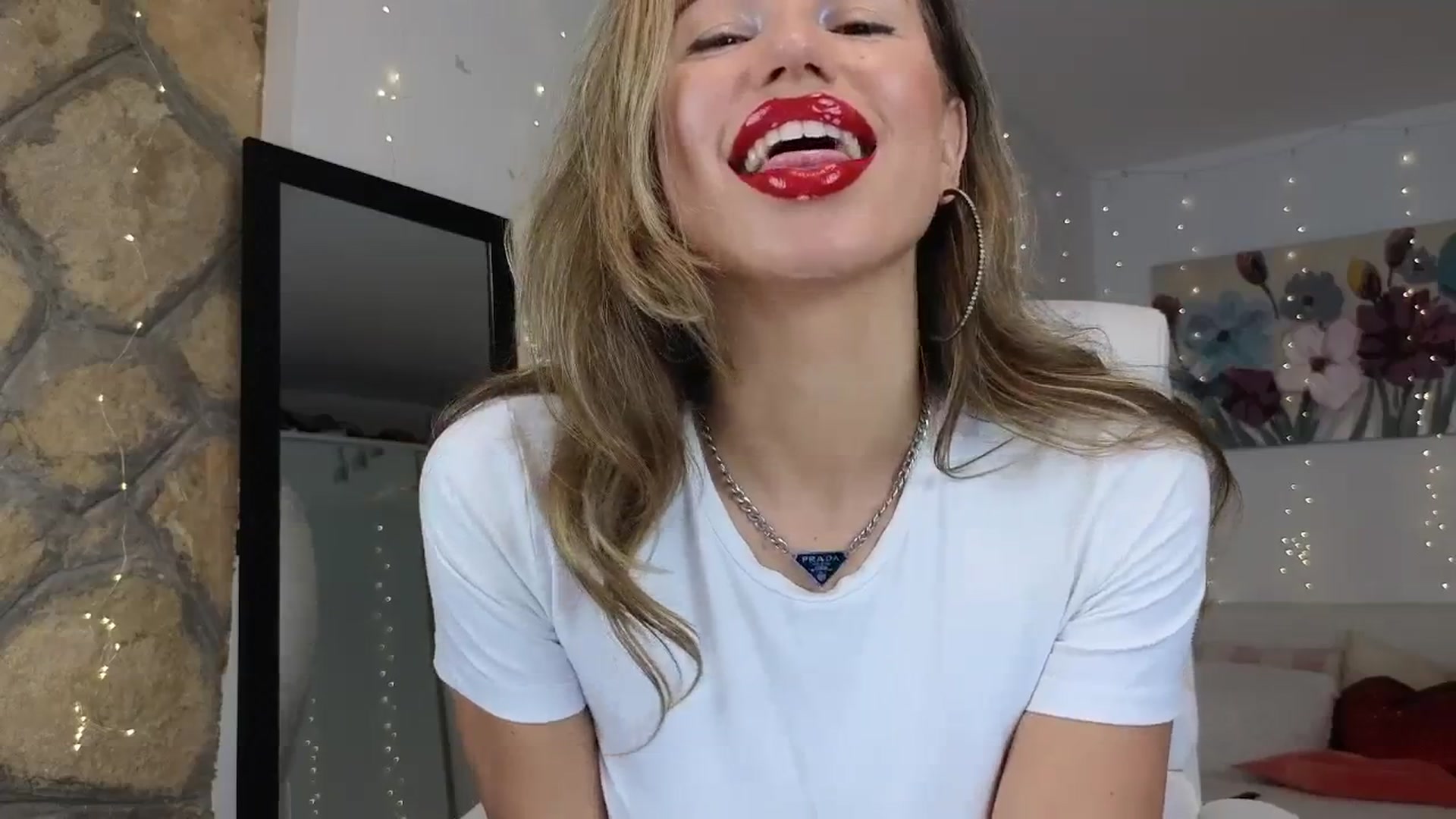 Gallery image thumbnail from AnnasBdayM's myfreecams stream on, 09/07/2023, 03:57 image 12 of 20