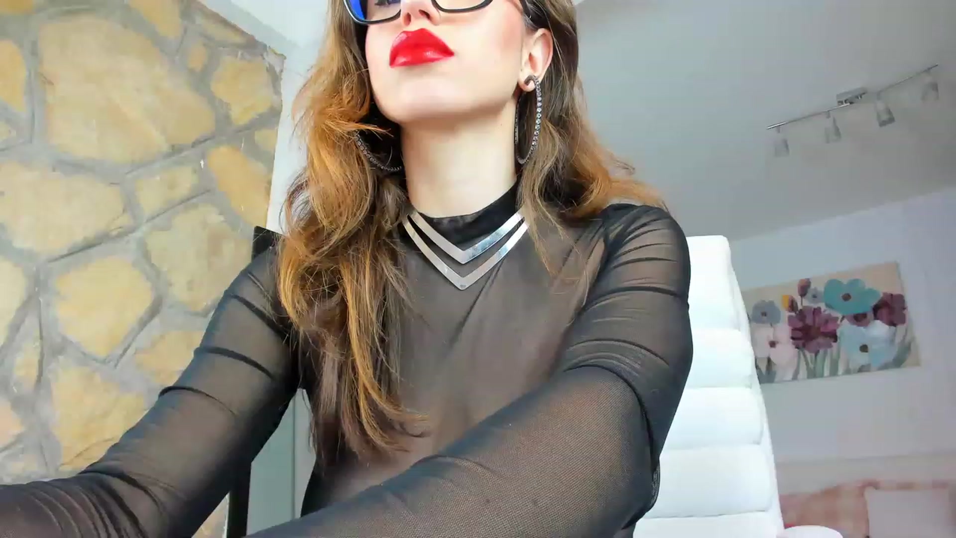 Gallery image thumbnail from AnnasCloset's myfreecams stream on, 11/17/2022, 04:25 image 4 of 20