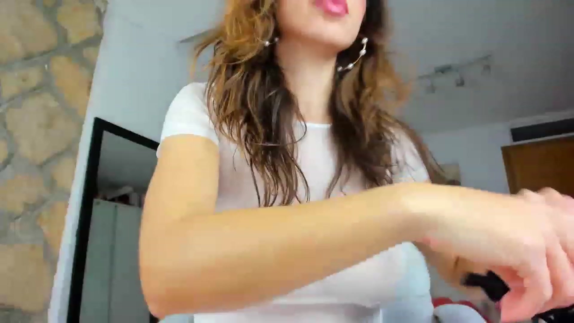 Gallery image thumbnail from AnnasCloset's myfreecams stream on, 11/25/2022, 24:03 image 8 of 20