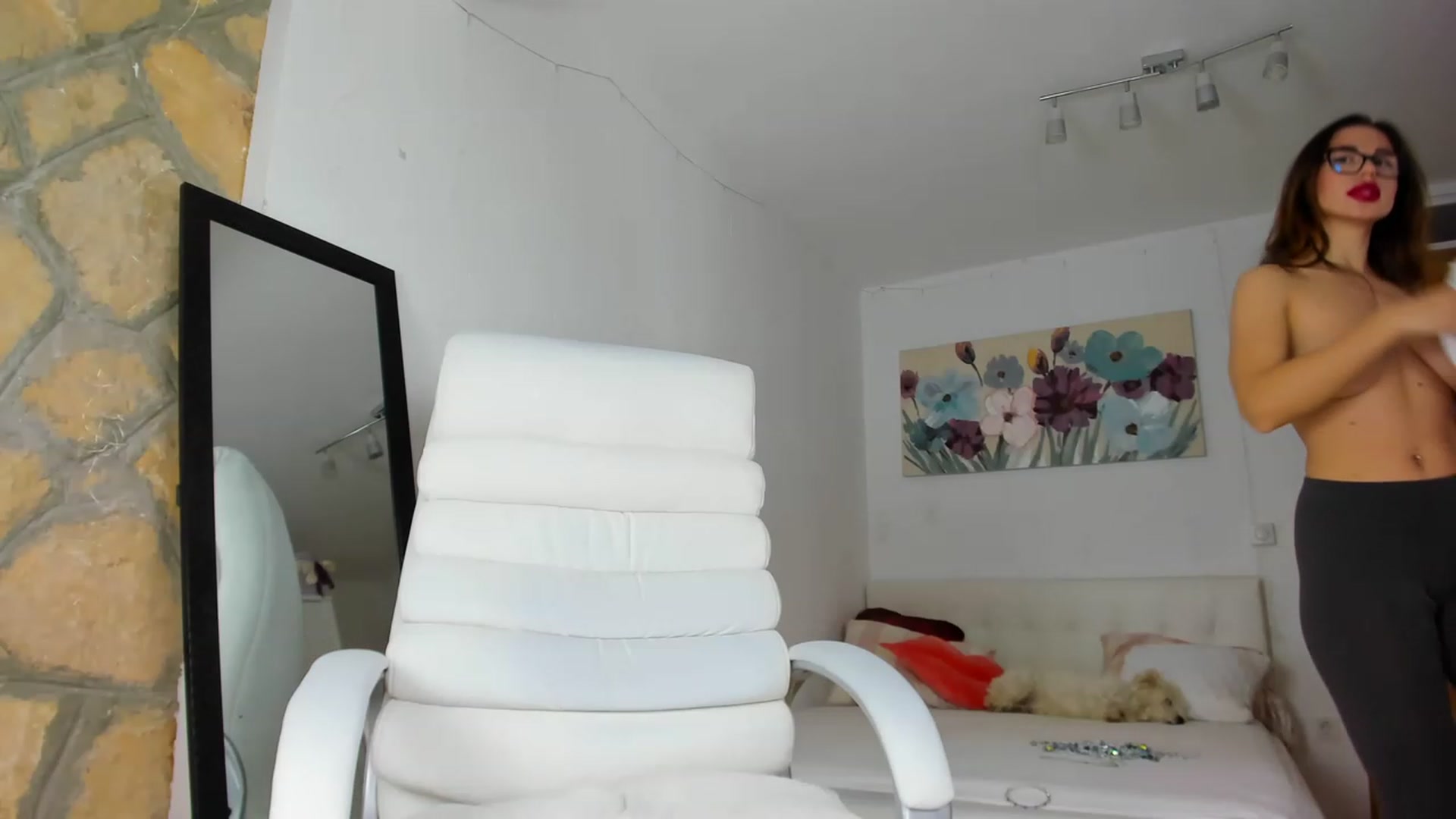 Gallery image thumbnail from AnnasCloset's myfreecams stream on, 11/27/2022, 02:38 image 6 of 20