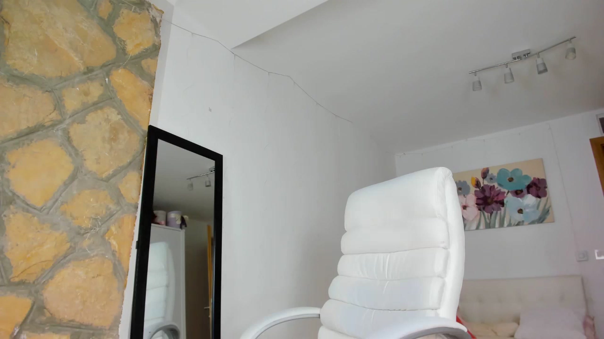 Gallery image thumbnail from AnnasCloset's myfreecams stream on, 11/29/2022, 06:41 image 9 of 20