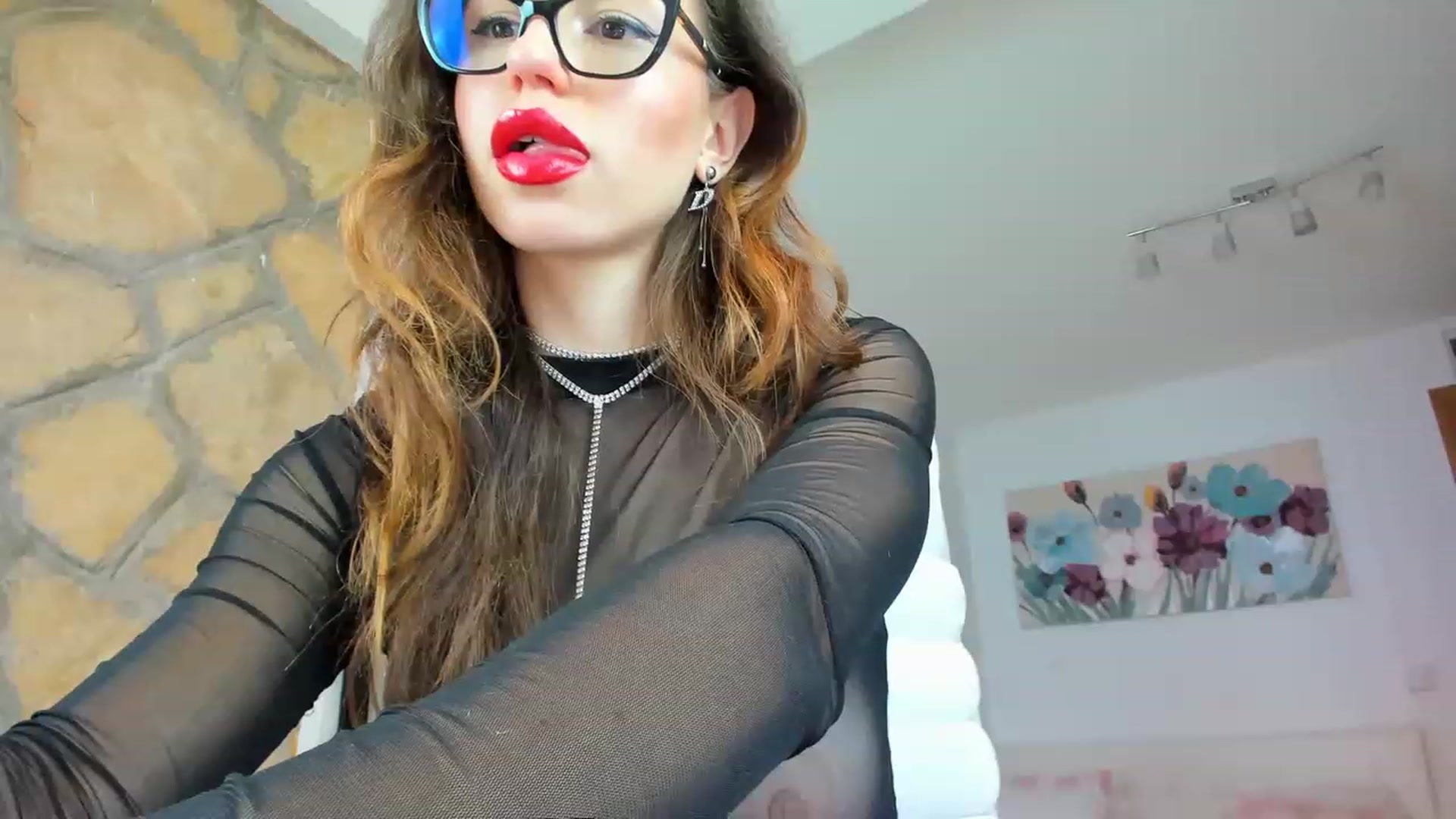 Gallery image thumbnail from AnnasCloset's myfreecams stream on, 12/25/2022, 01:01 image 18 of 20