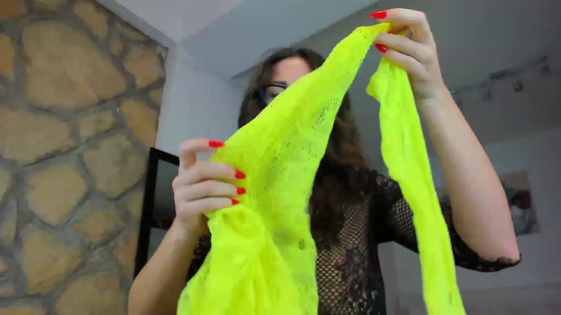 Gallery image thumbnail from AnnasCloset's myfreecams stream on, 01/09/2023, 02:33 image 16 of 20