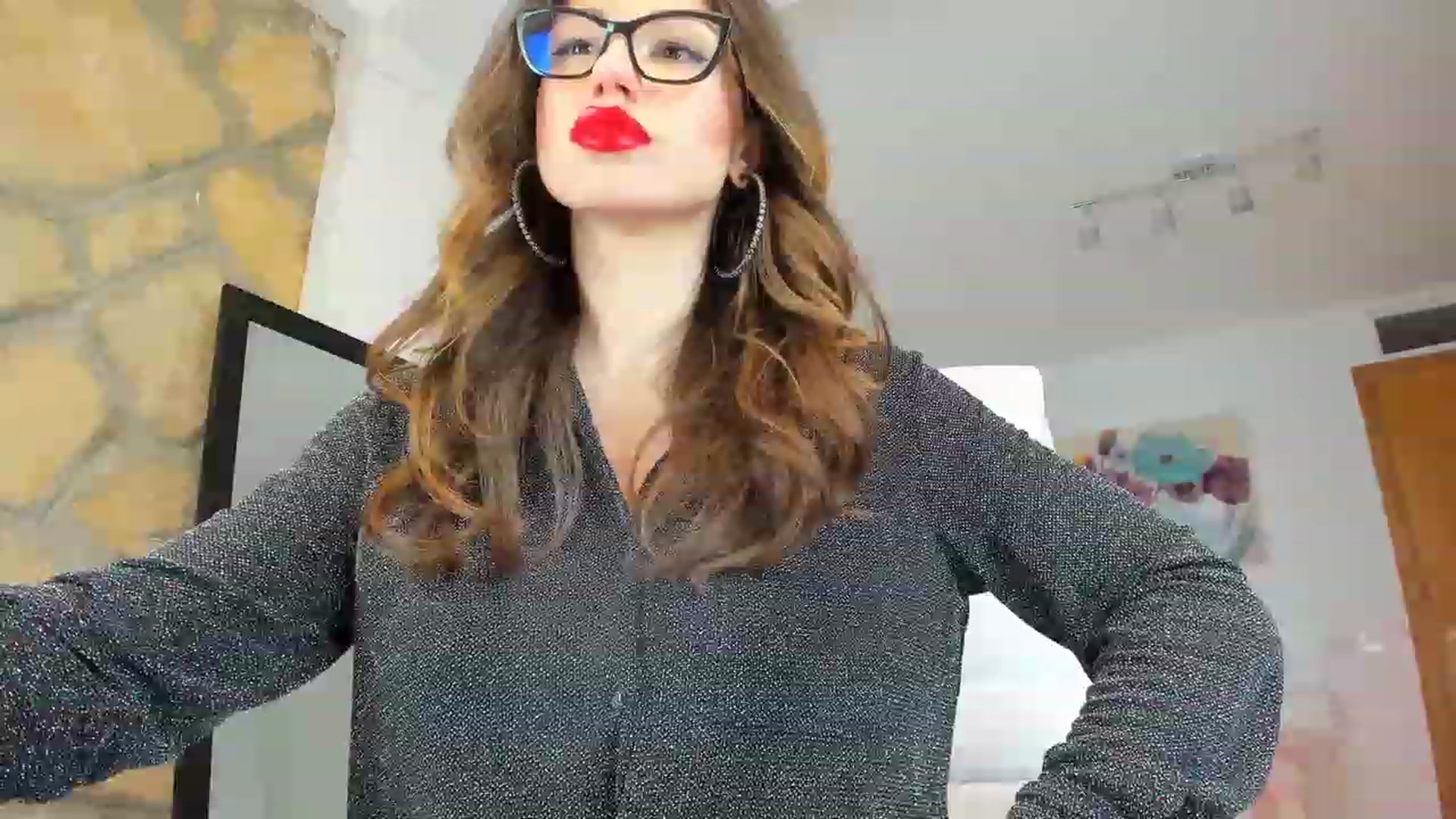 Gallery image thumbnail from AnnasCloset's myfreecams stream on, 01/30/2023, 01:22 image 8 of 20