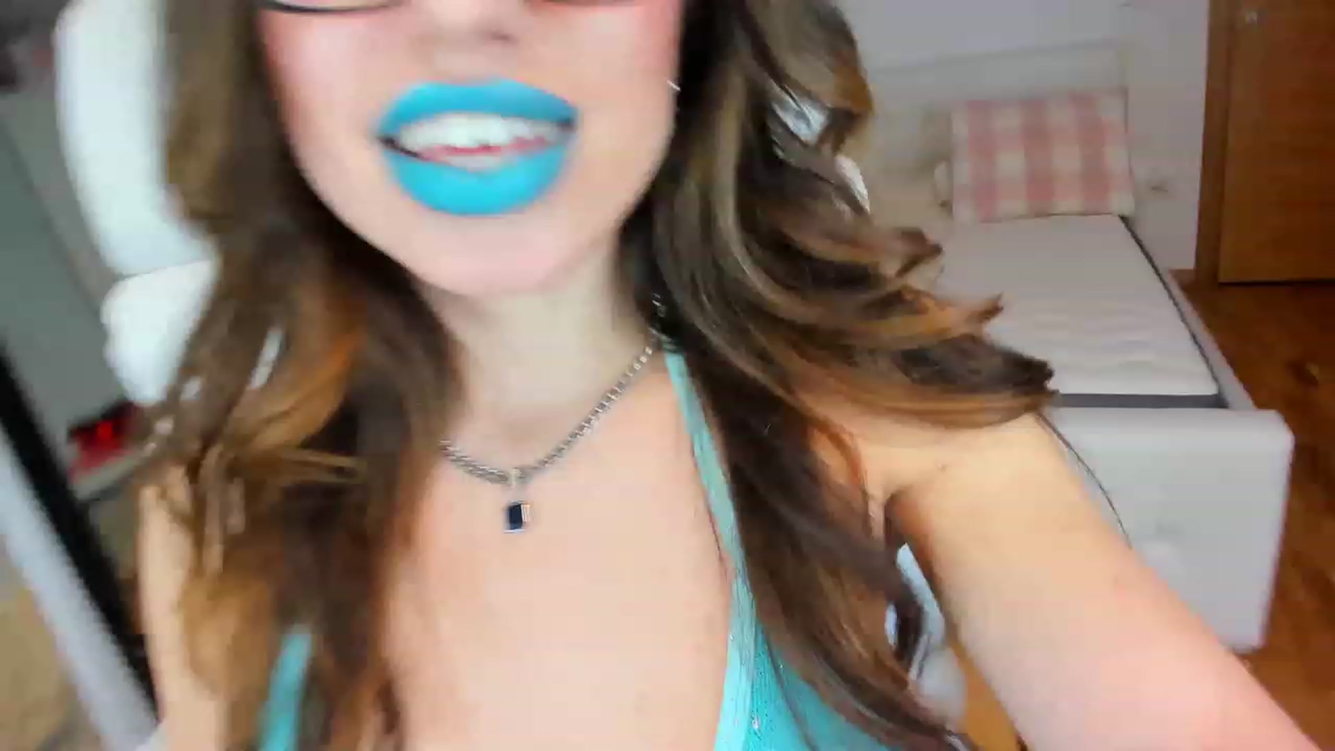 Gallery image thumbnail from AnnasCloset's myfreecams stream on, 02/02/2023, 22:25 image 14 of 20