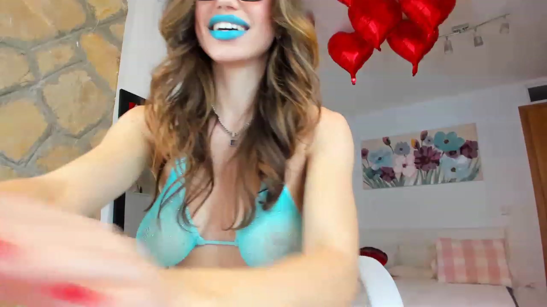Gallery image thumbnail from AnnasCloset's myfreecams stream on, 02/02/2023, 22:43 image 2 of 20