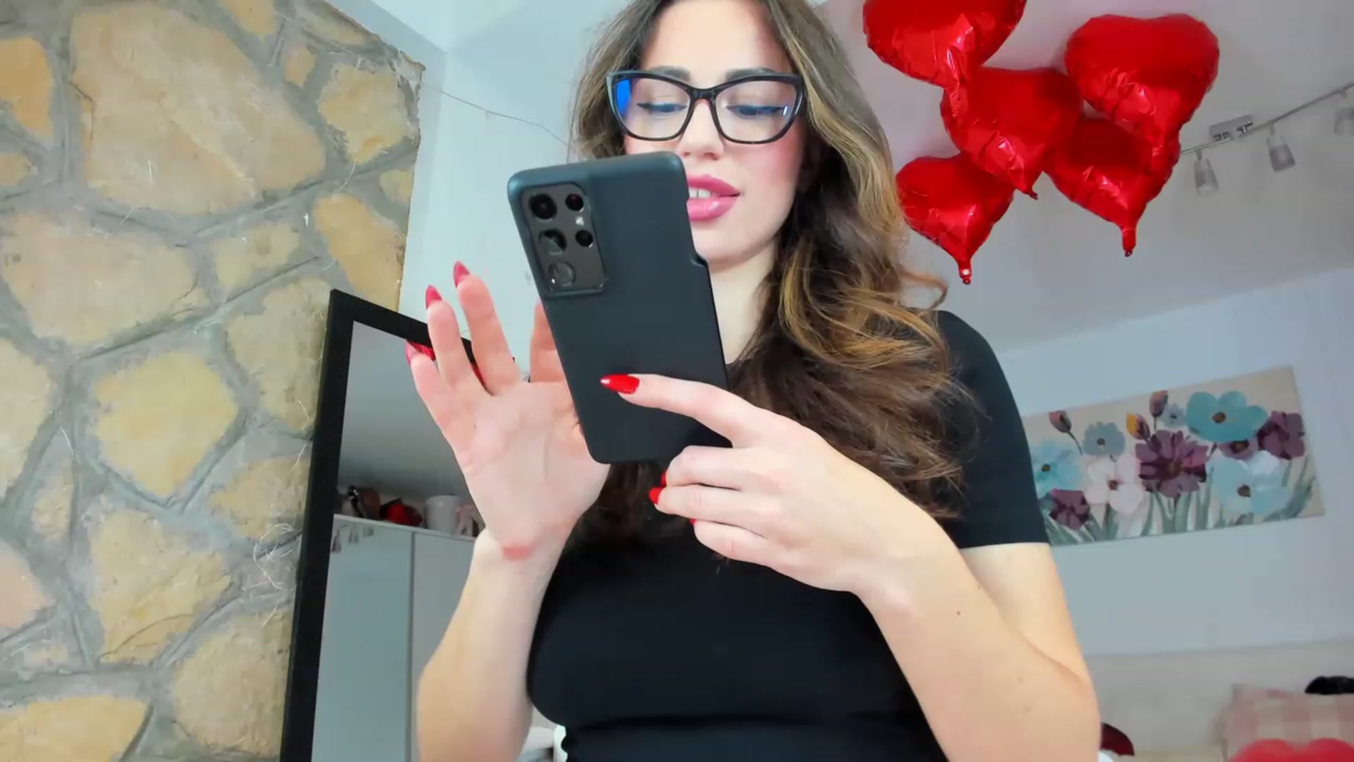 Gallery image thumbnail from AnnasCloset's myfreecams stream on, 02/08/2023, 24:55 image 11 of 20