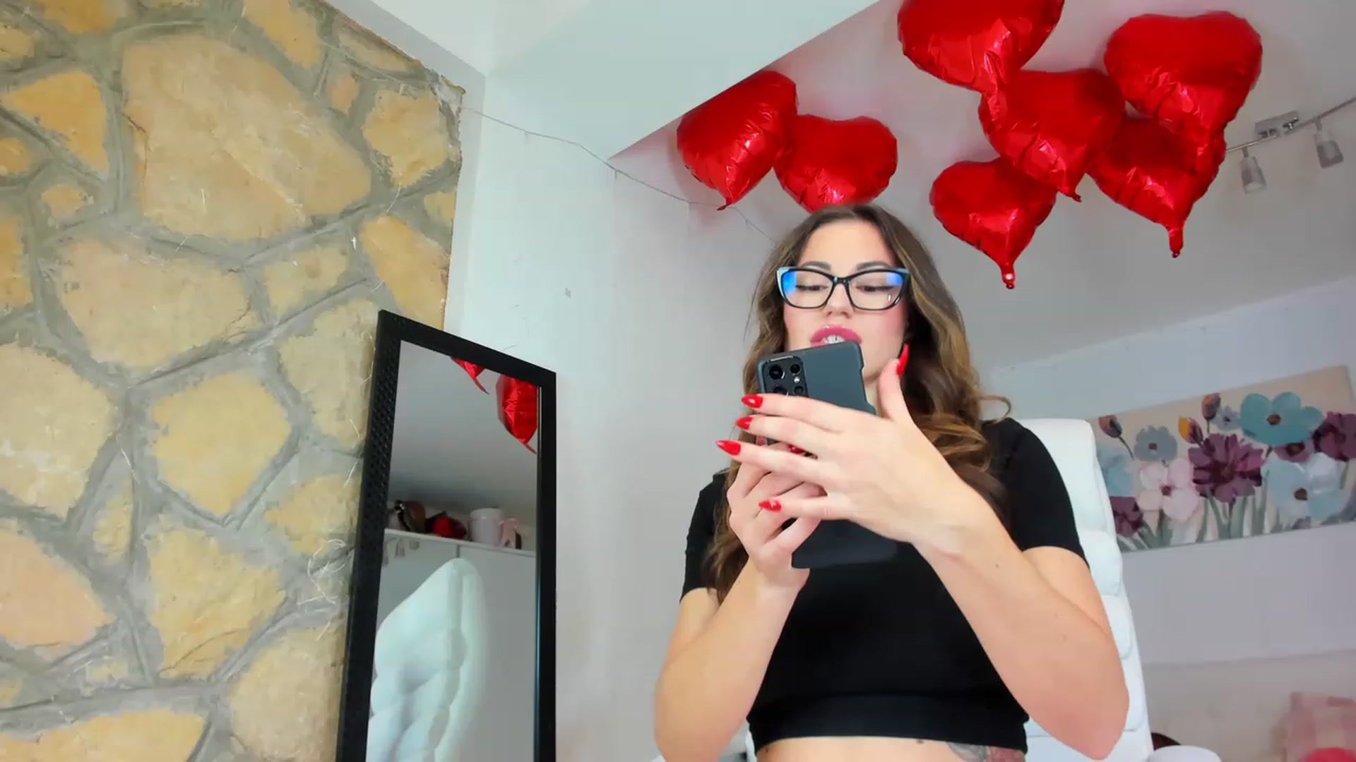 Gallery image thumbnail from AnnasCloset's myfreecams stream on, 02/08/2023, 24:55 image 13 of 20