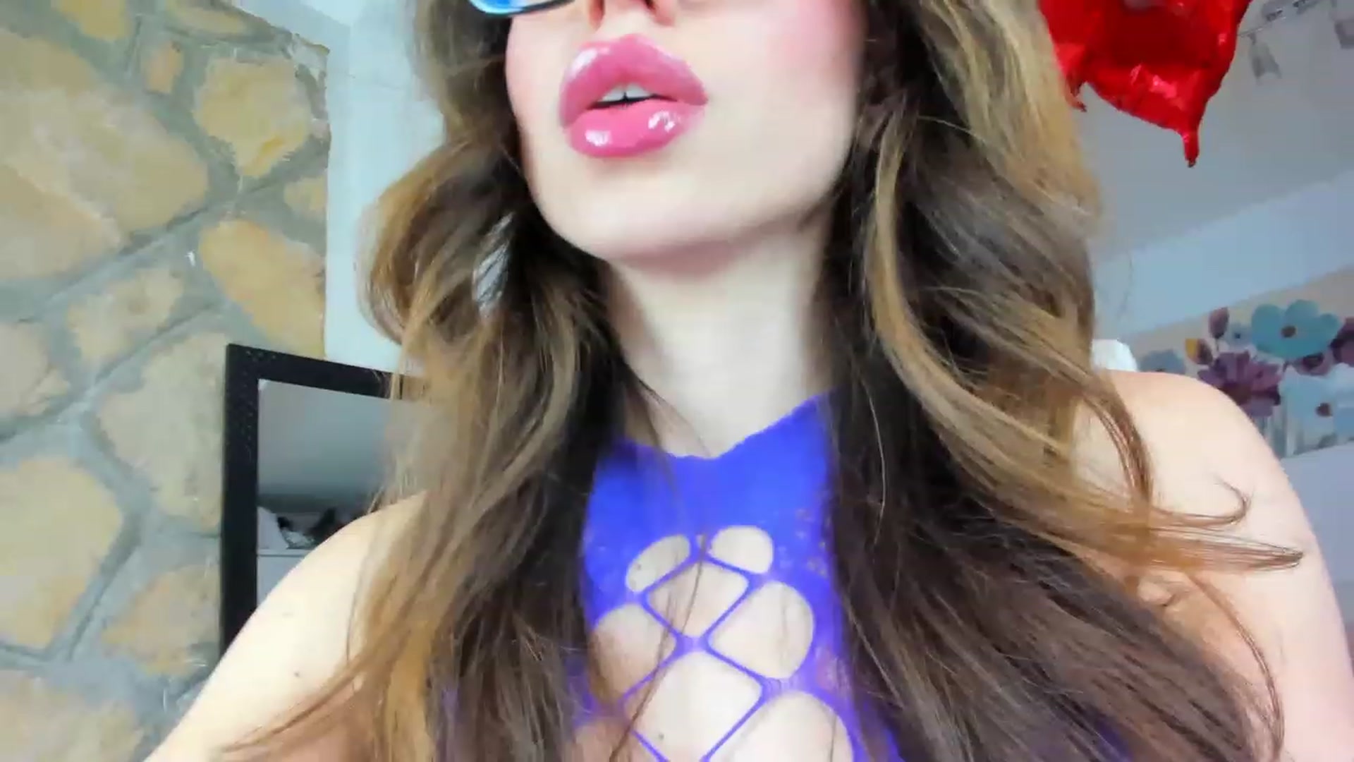 Gallery image thumbnail from AnnasCloset's myfreecams stream on, 02/08/2023, 24:55 image 6 of 20