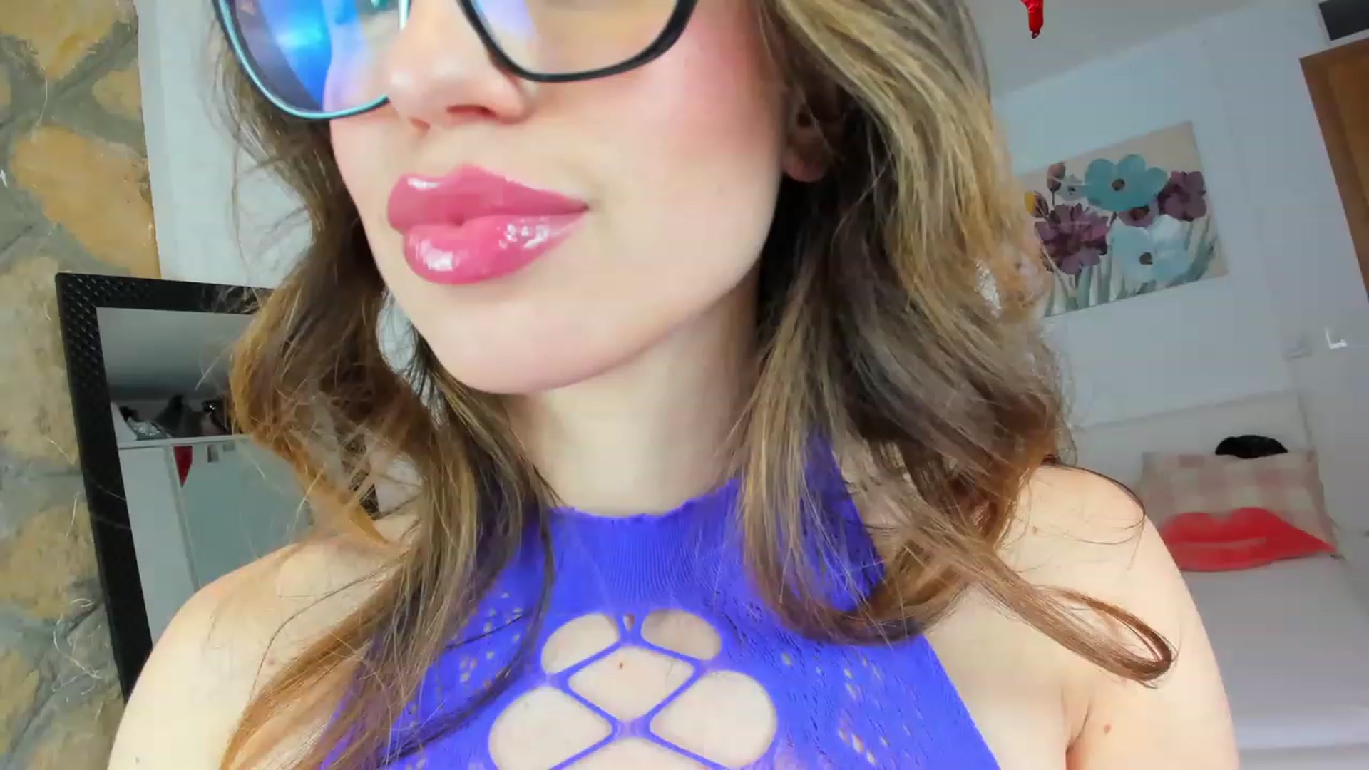 Gallery image thumbnail from AnnasCloset's myfreecams stream on, 02/08/2023, 24:53 image 1 of 20