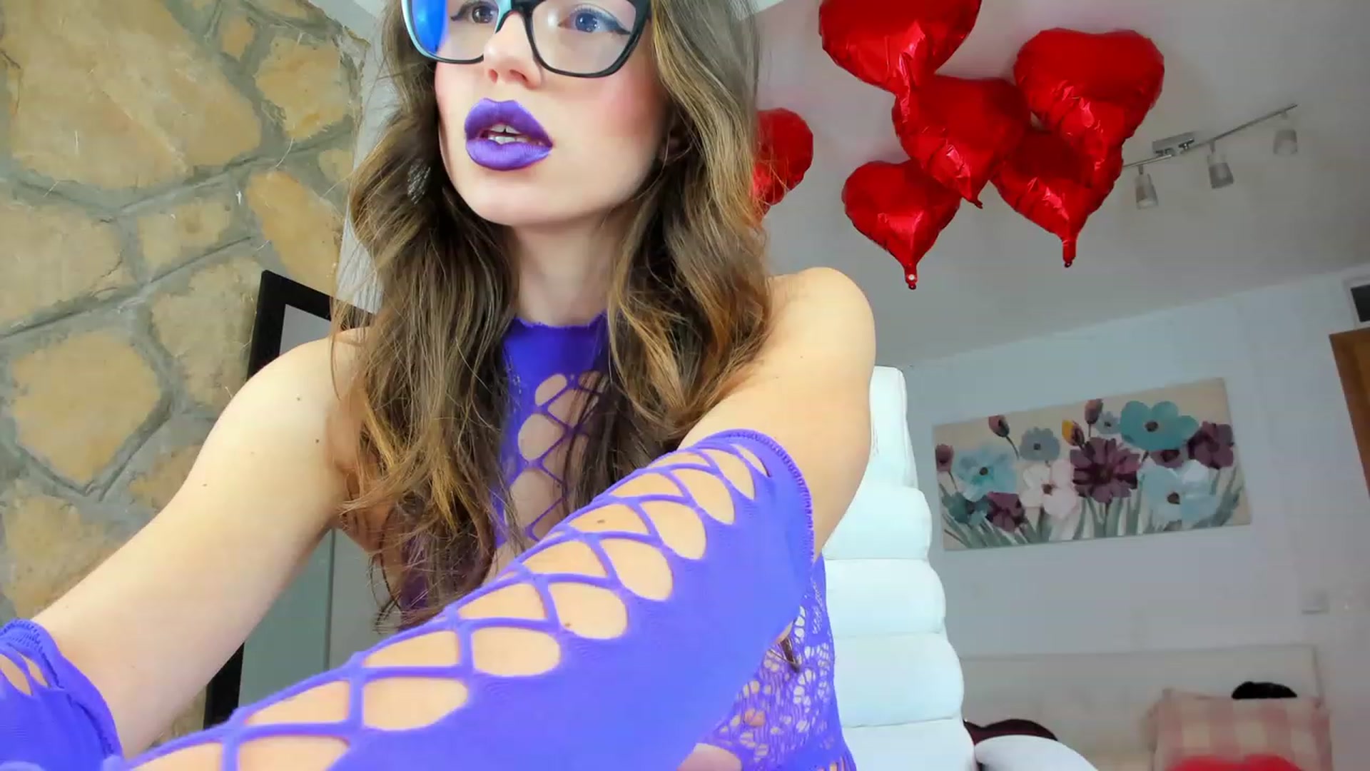 Gallery image thumbnail from AnnasCloset's myfreecams stream on, 02/08/2023, 02:35 image 15 of 20